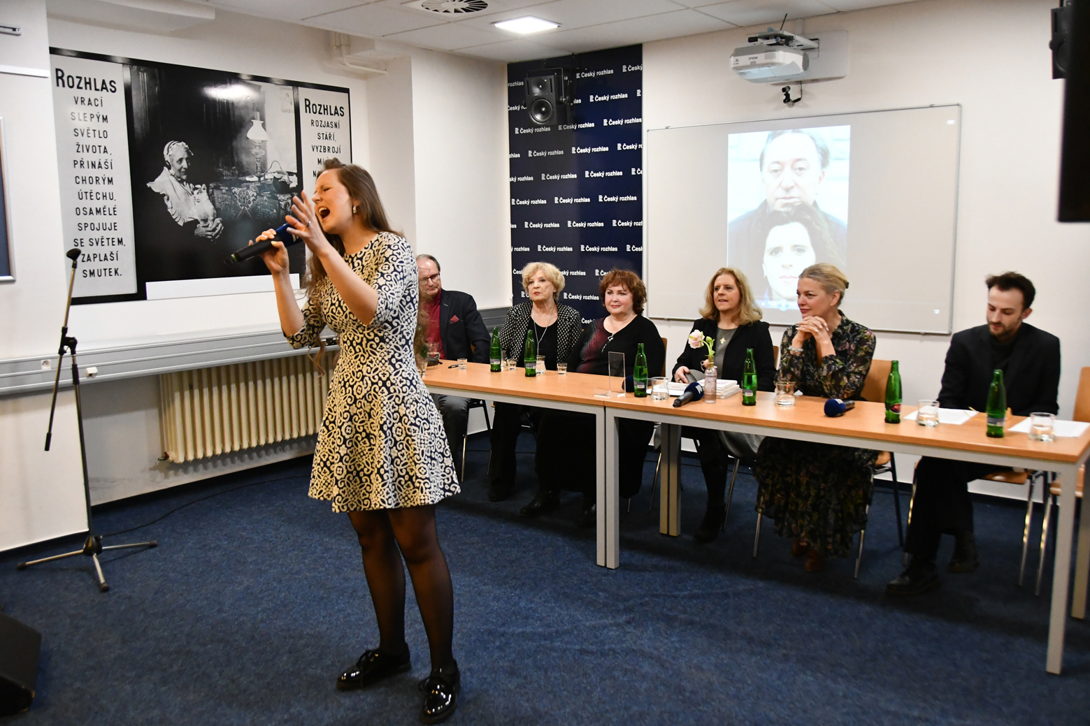 Křest audioknih O květině a Houslový klíč, 2023 A. M. Bohdanová, dále zleva P. Mézsáros, L. Švormová, N. Konvalinková, Z.M., B. Srncová, K. Krhovják