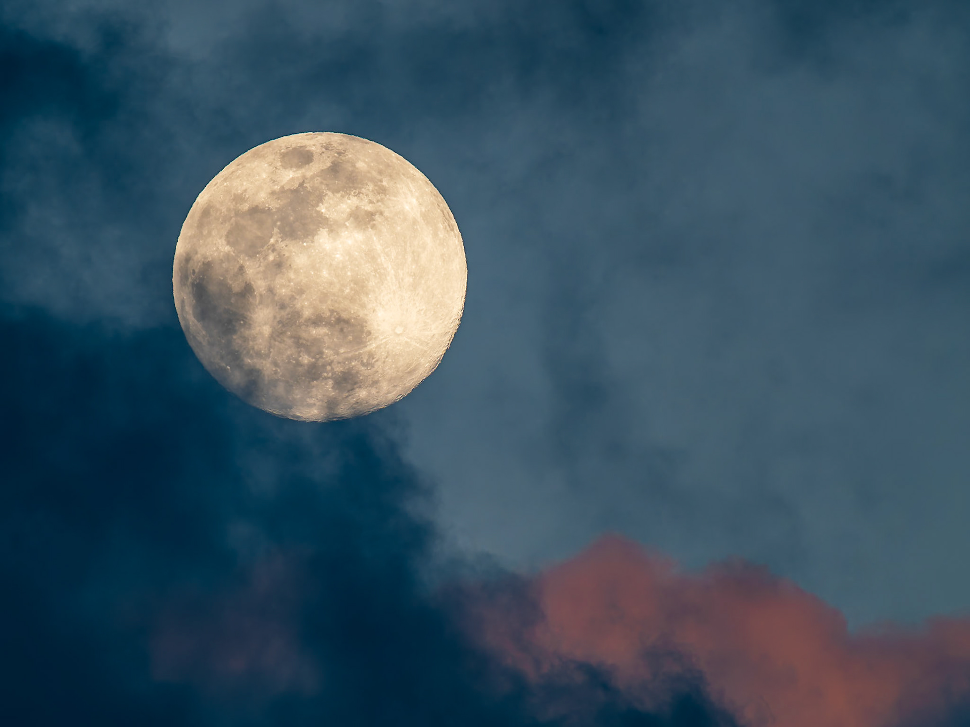 Full Moon from Turtle Bay,  Providenciales, Turks and Caicos Islands