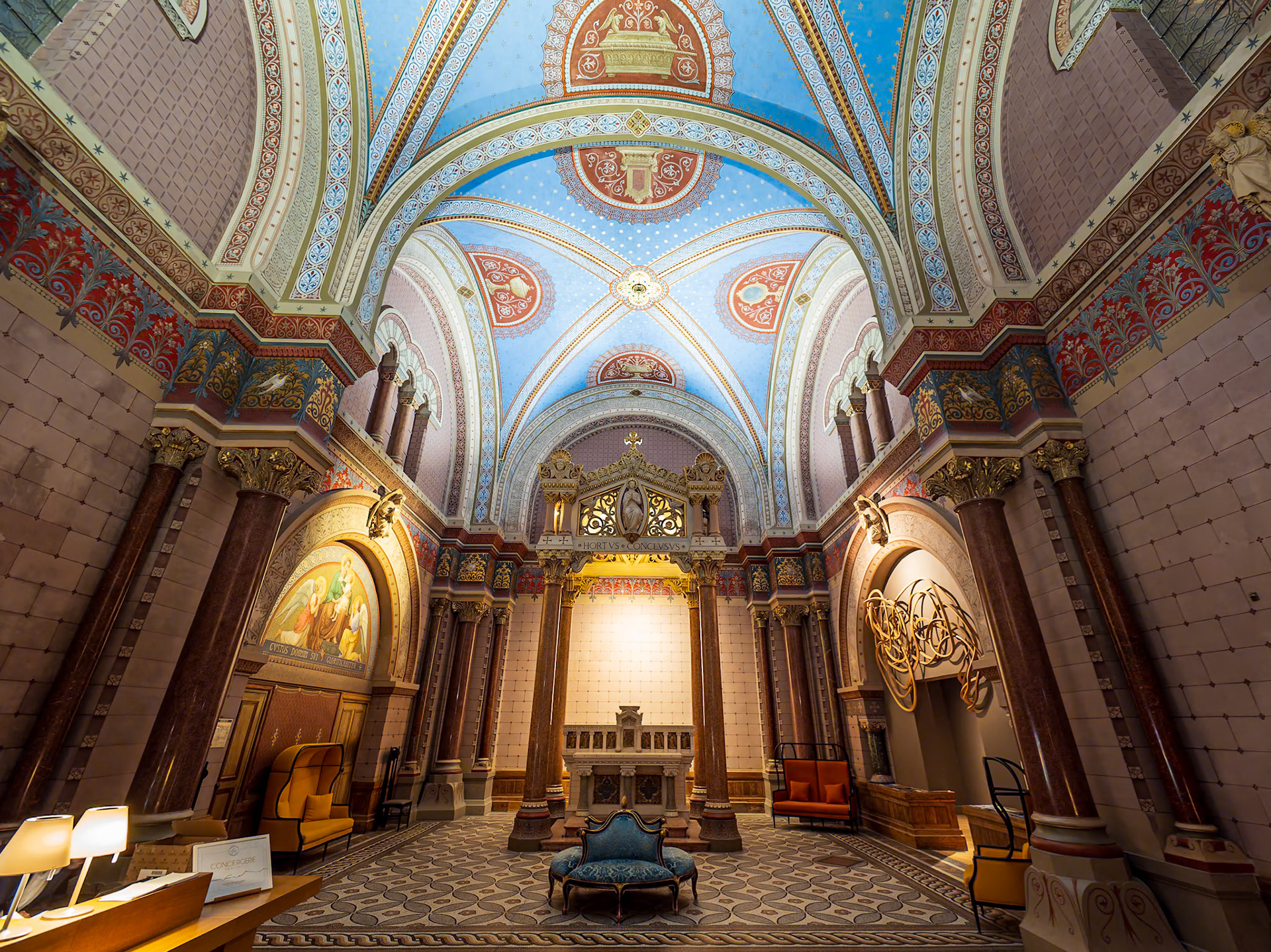 Fourvière Hotel - Set in a converted 19th-century hilltop convent that overlooks the greenery of Parc de la Visitation