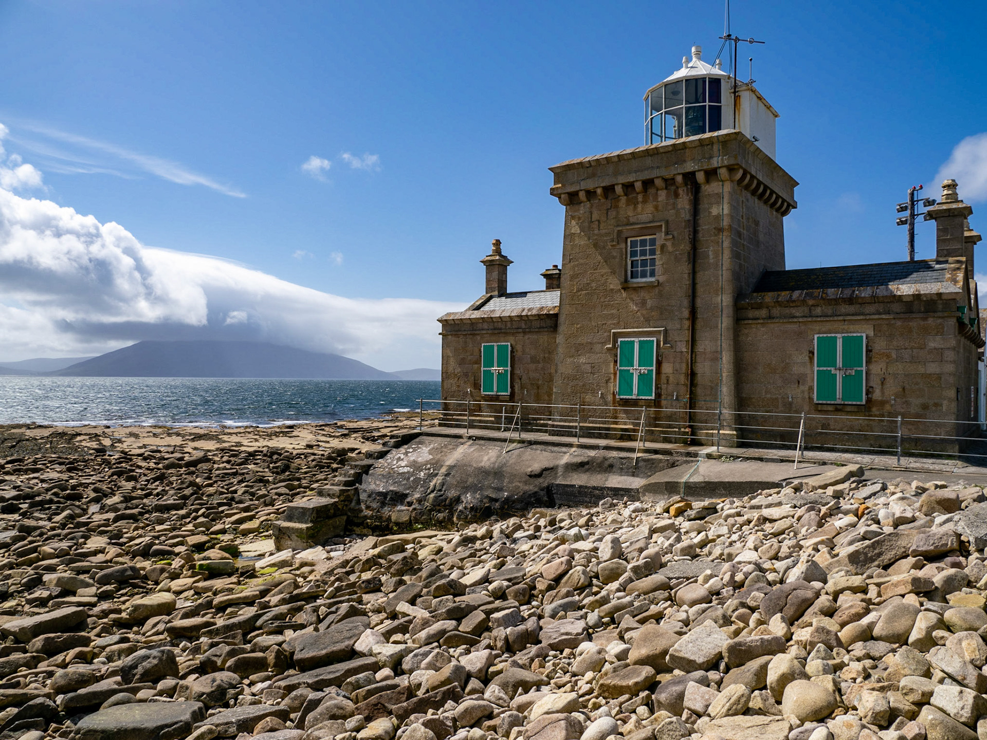 Blacksod Lighthouse was built in 1864. Weather observations in June 1944 by the Blacksod lighthousekeepers caused the Normandy landings to be postponed.