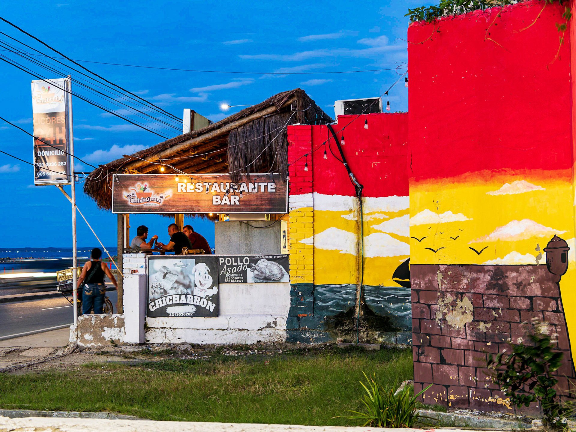 Ocean Front Restaurant and Market - Cartagena, Colombia