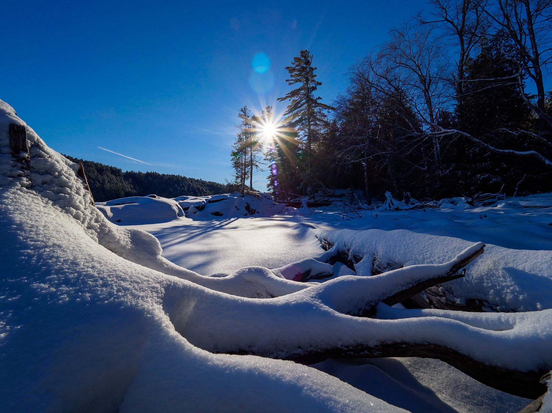 Kennisis Lake Coqui Island in the Sun and Snow