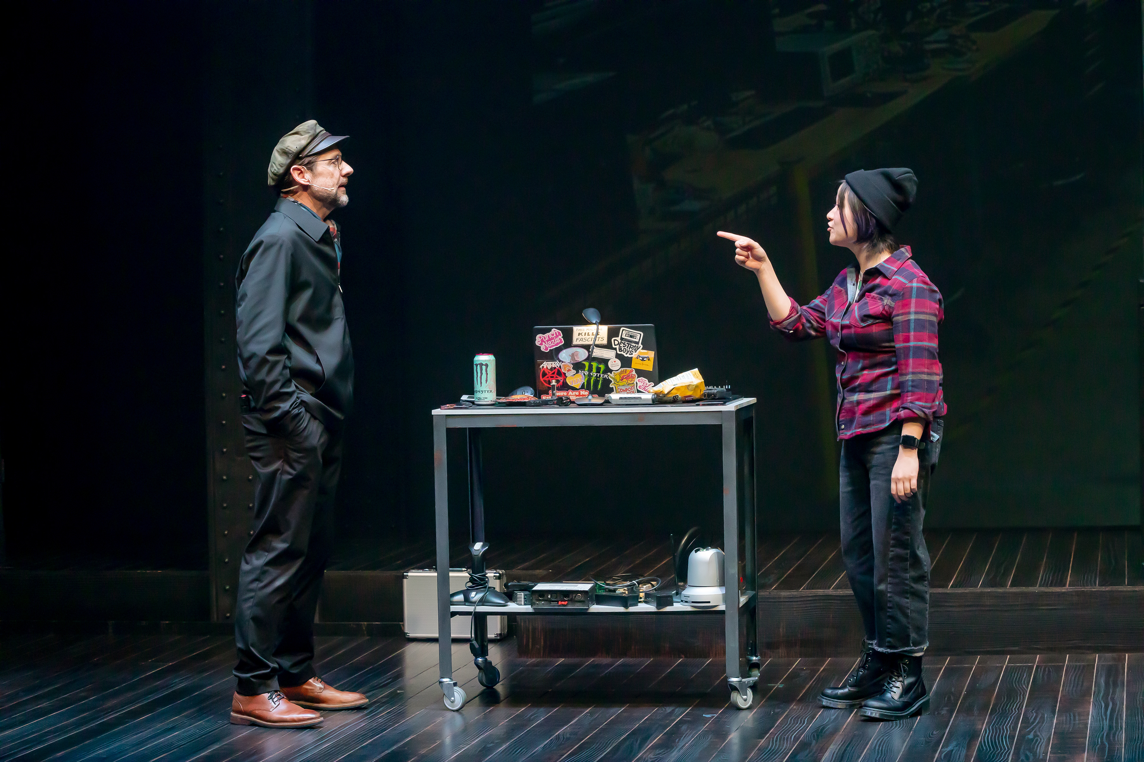Marvin (Brian Vaughn), Fiona (Angel Lin)