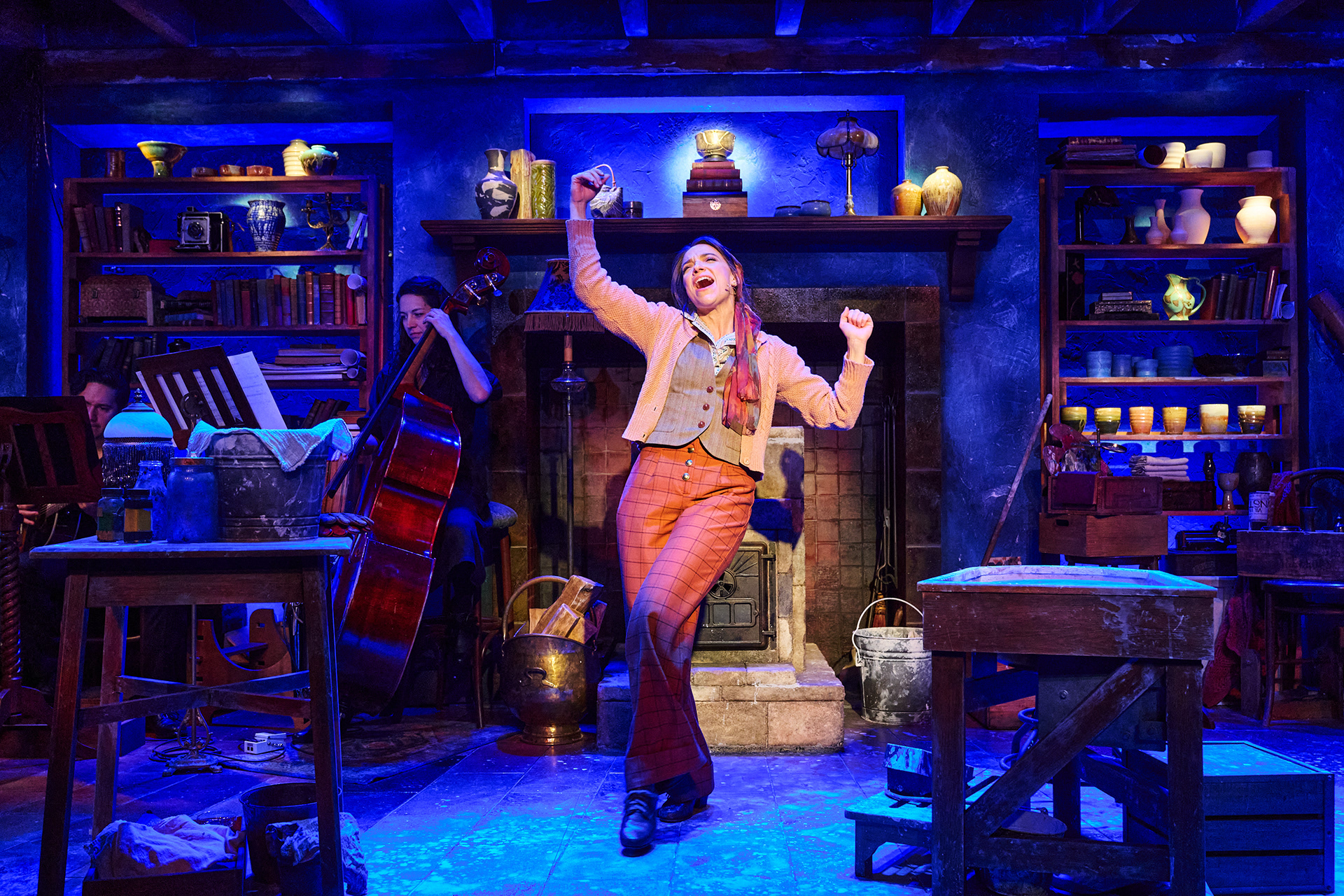 Alex Finke as Marie-Berthe Cazin