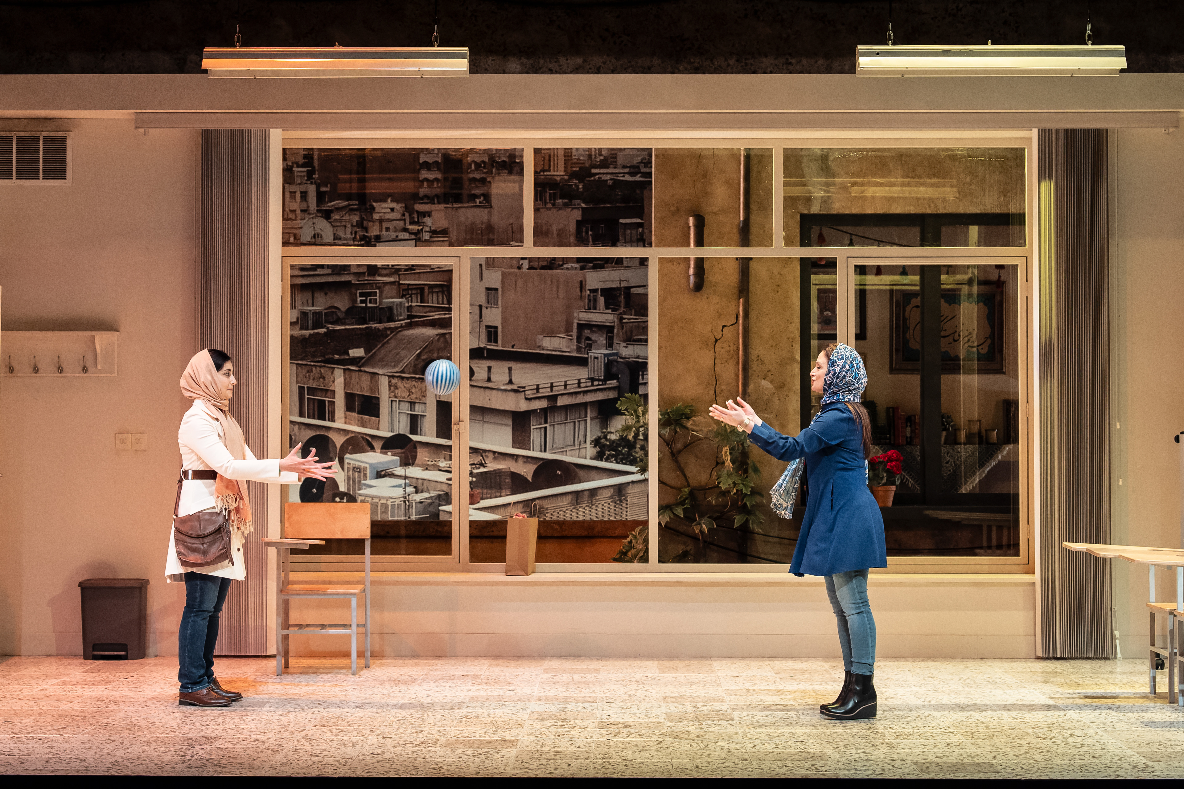 Nikki Massoud(Elham) and Roxanne Hope Radja(Marjan)