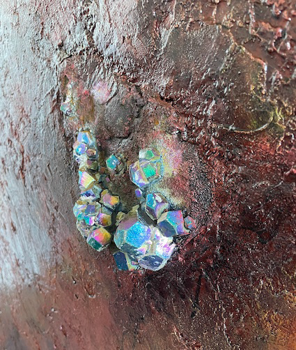 embaded crystal 