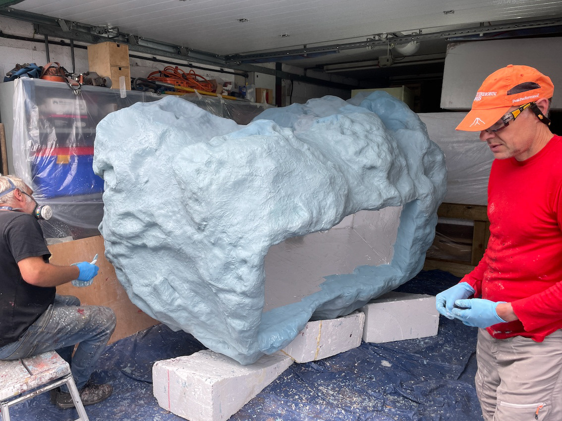 Texturing coat of First Law