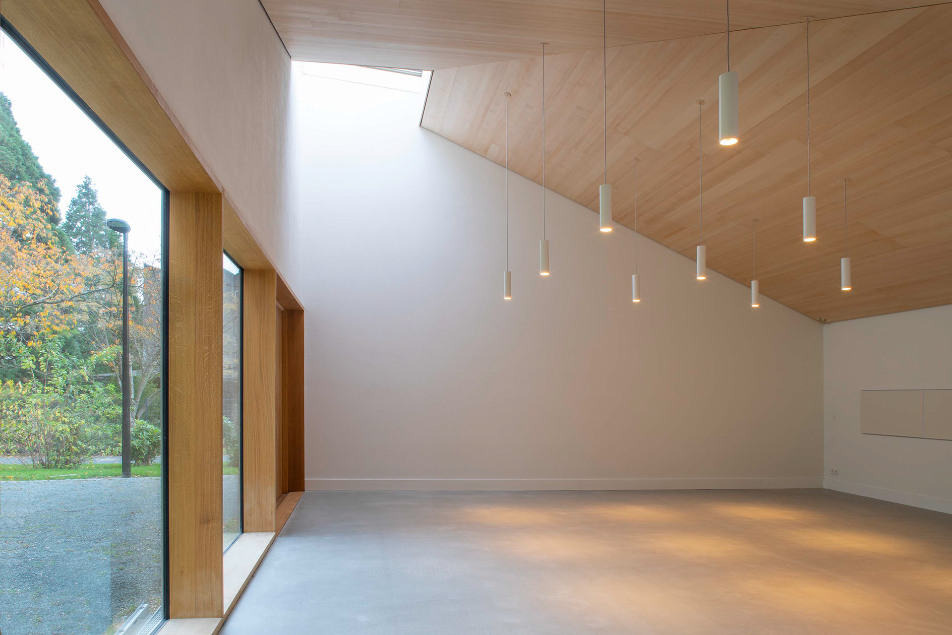 Tischlerei Werkstätten Dickerhoff, Schreinerei,  Trauerhalle 5