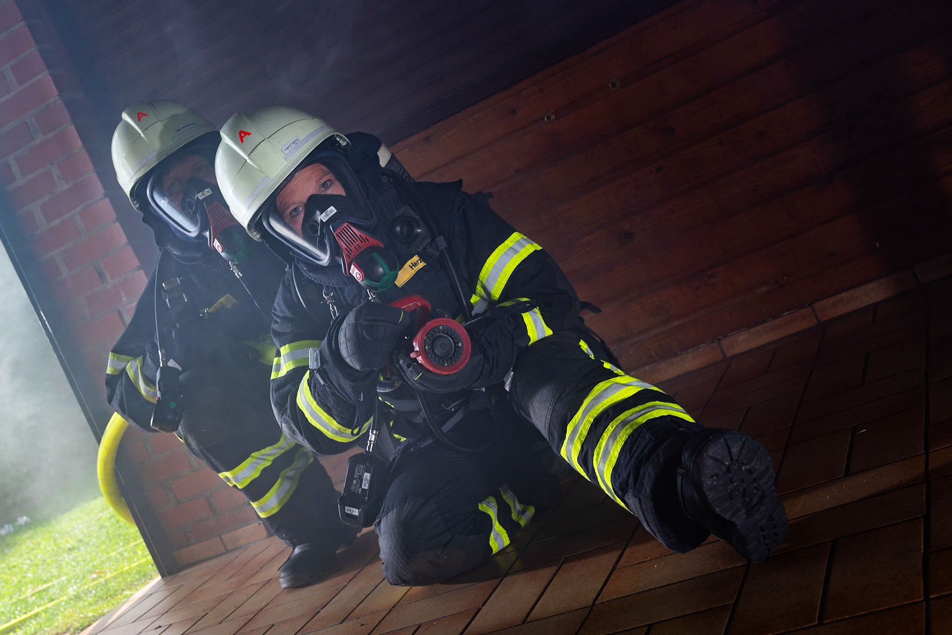 Breathing apparatus in fire services