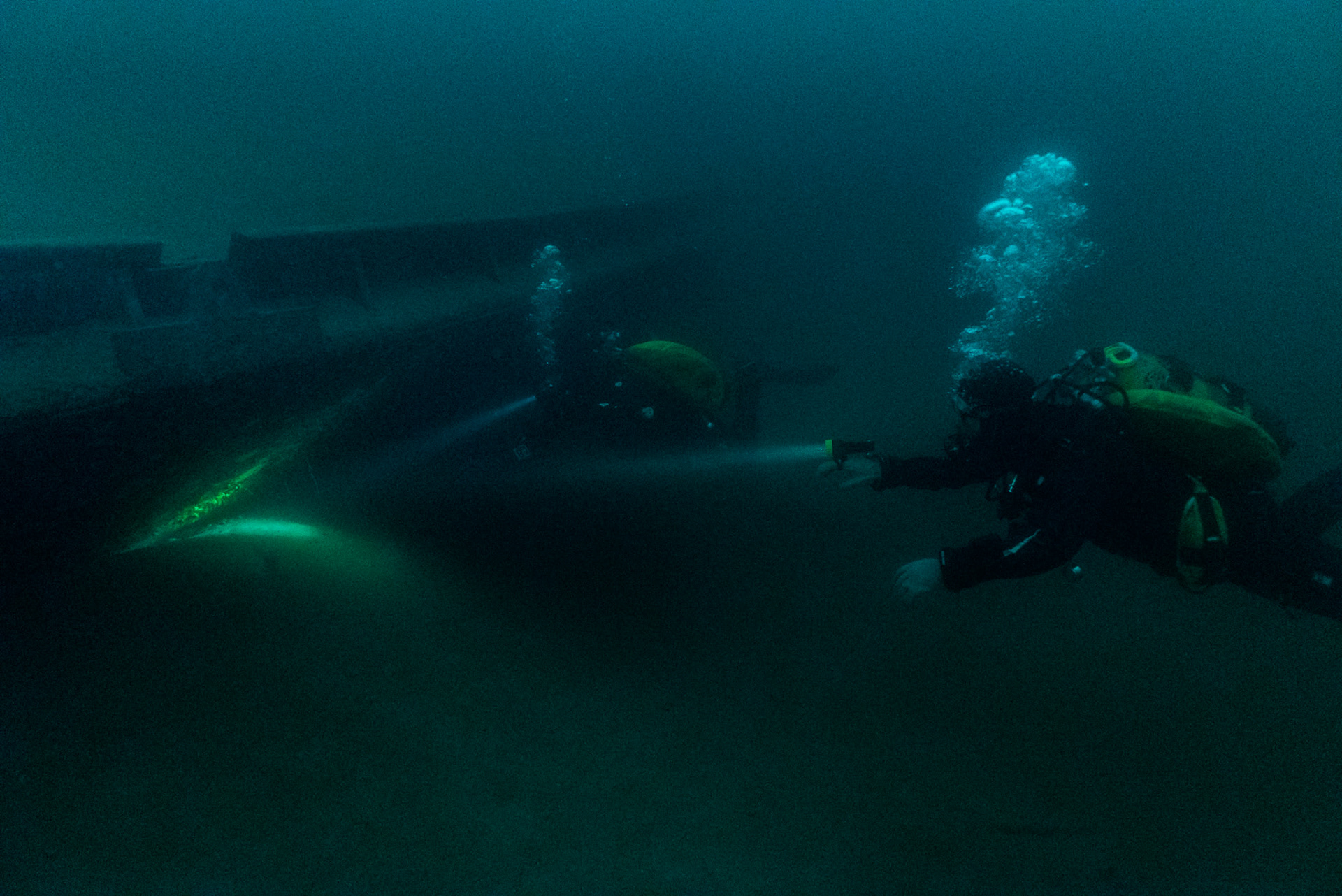 Wreck diving in swiss lakes