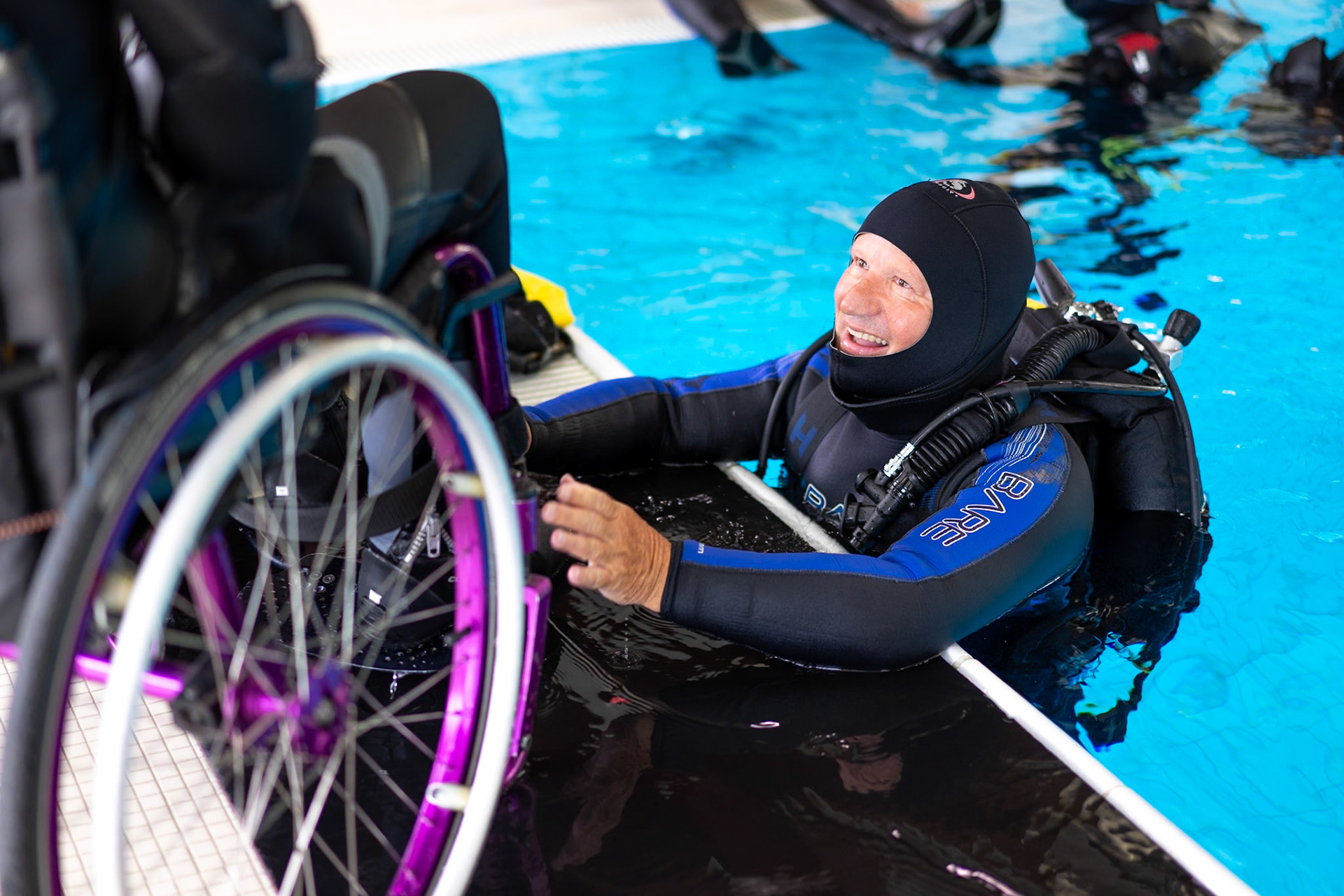 Pool training session with handicapped scuba association Switzerland HSA