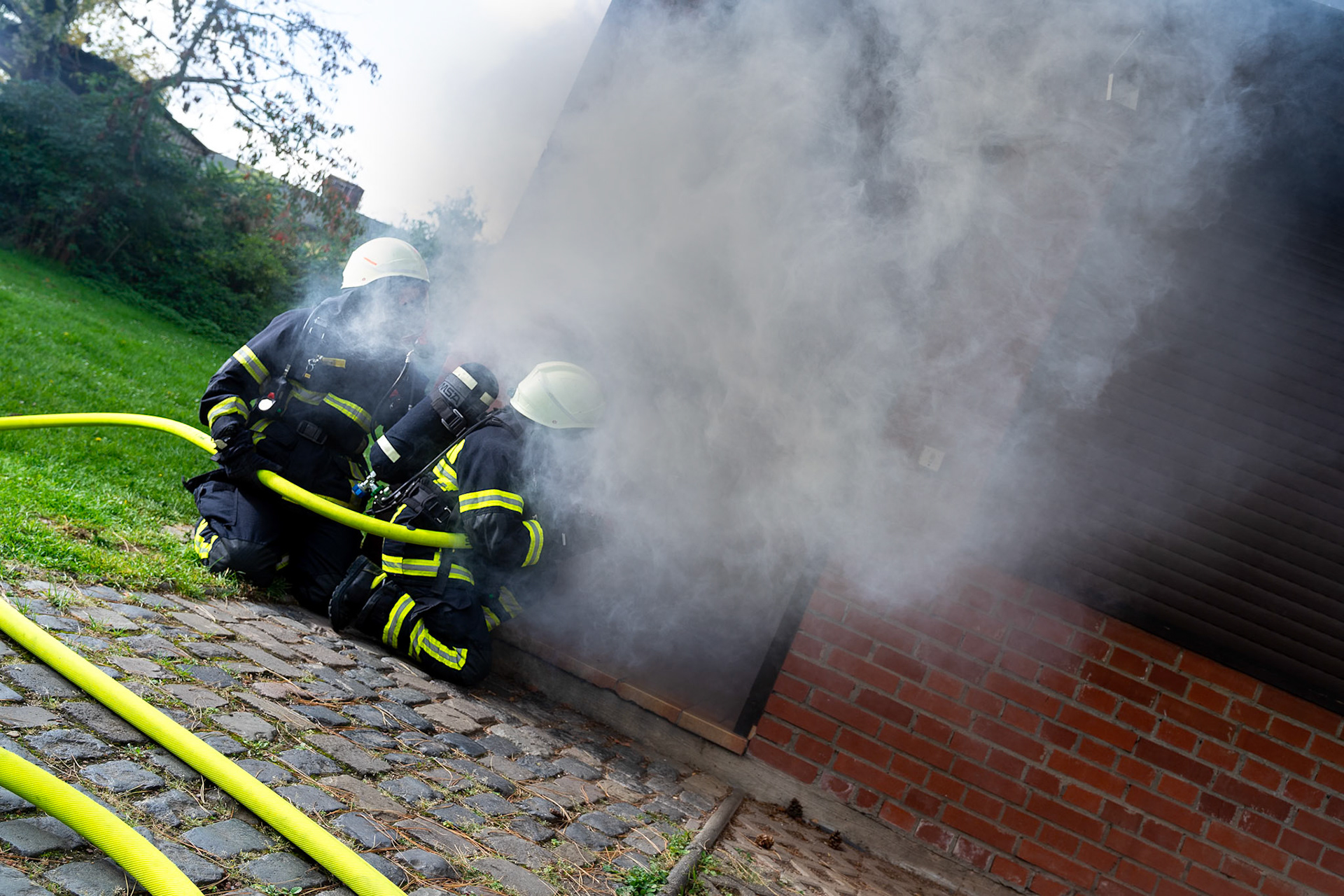Breathing apparatus in fire services