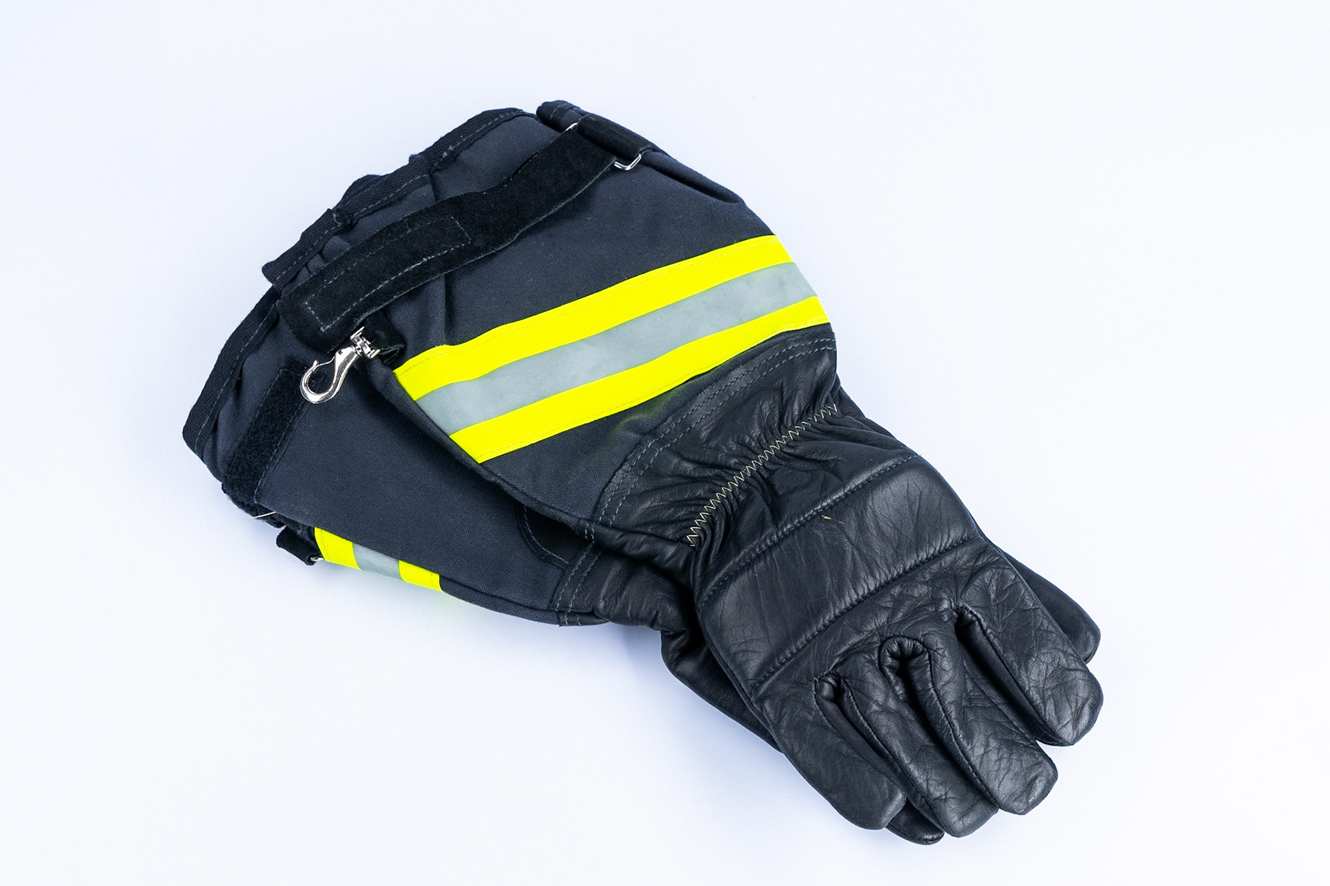 Firefighter gloves for elearning