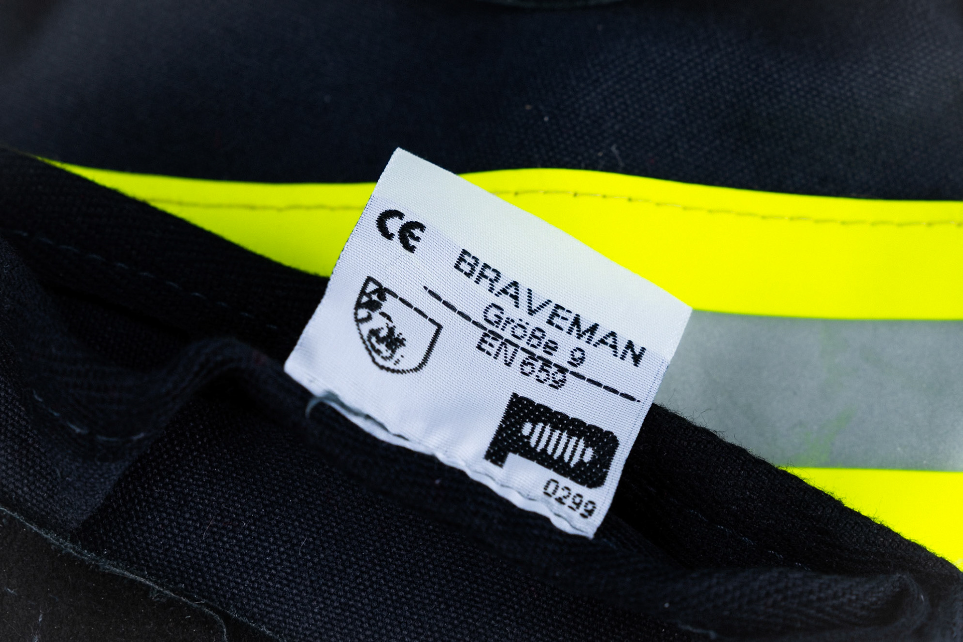 Firefighter gloves for elearning