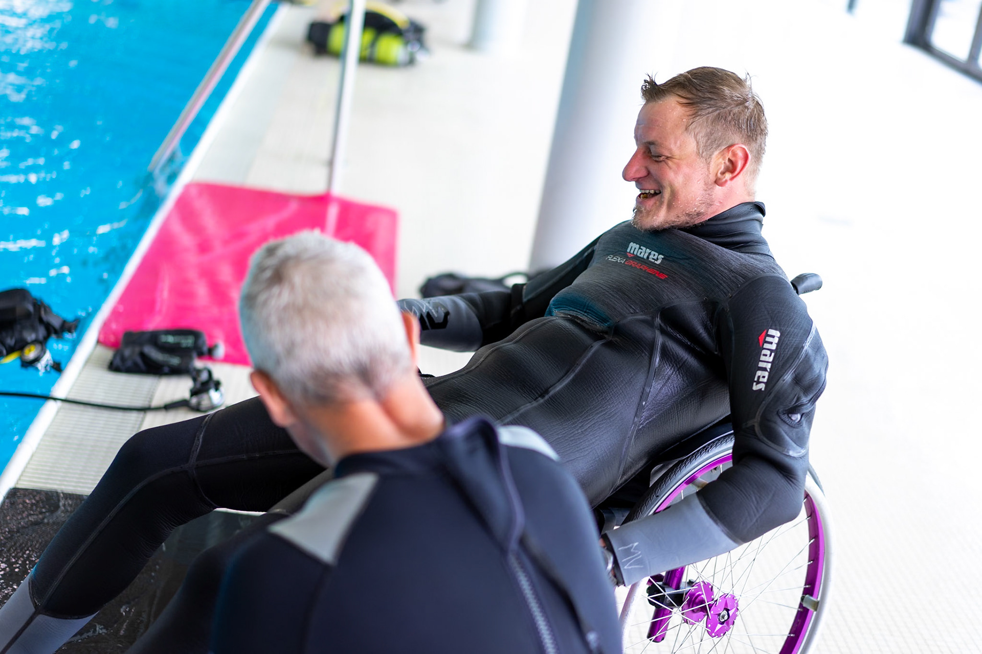 Pool training session with handicapped scuba association Switzerland HSA