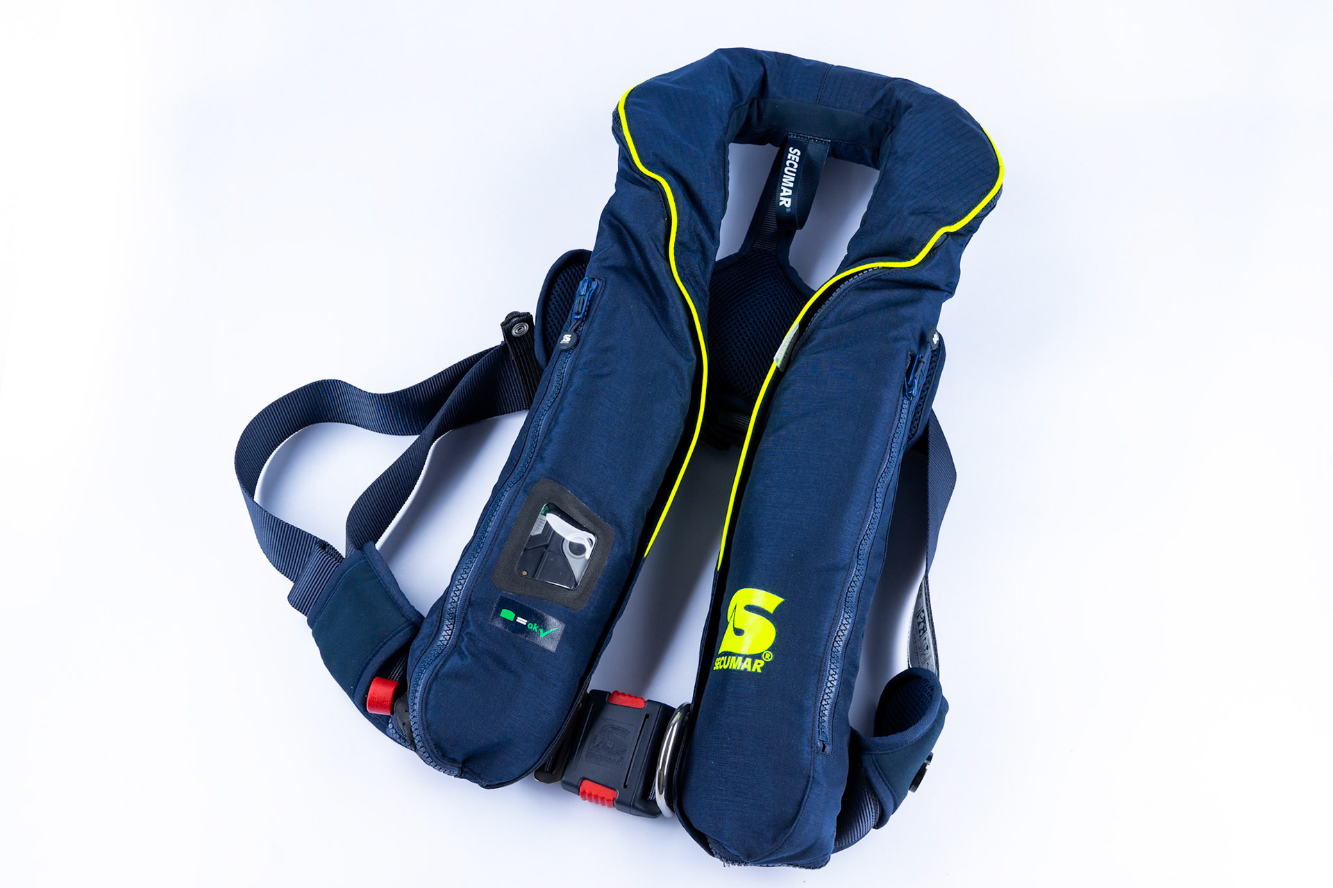 Automatic lifevest product photo