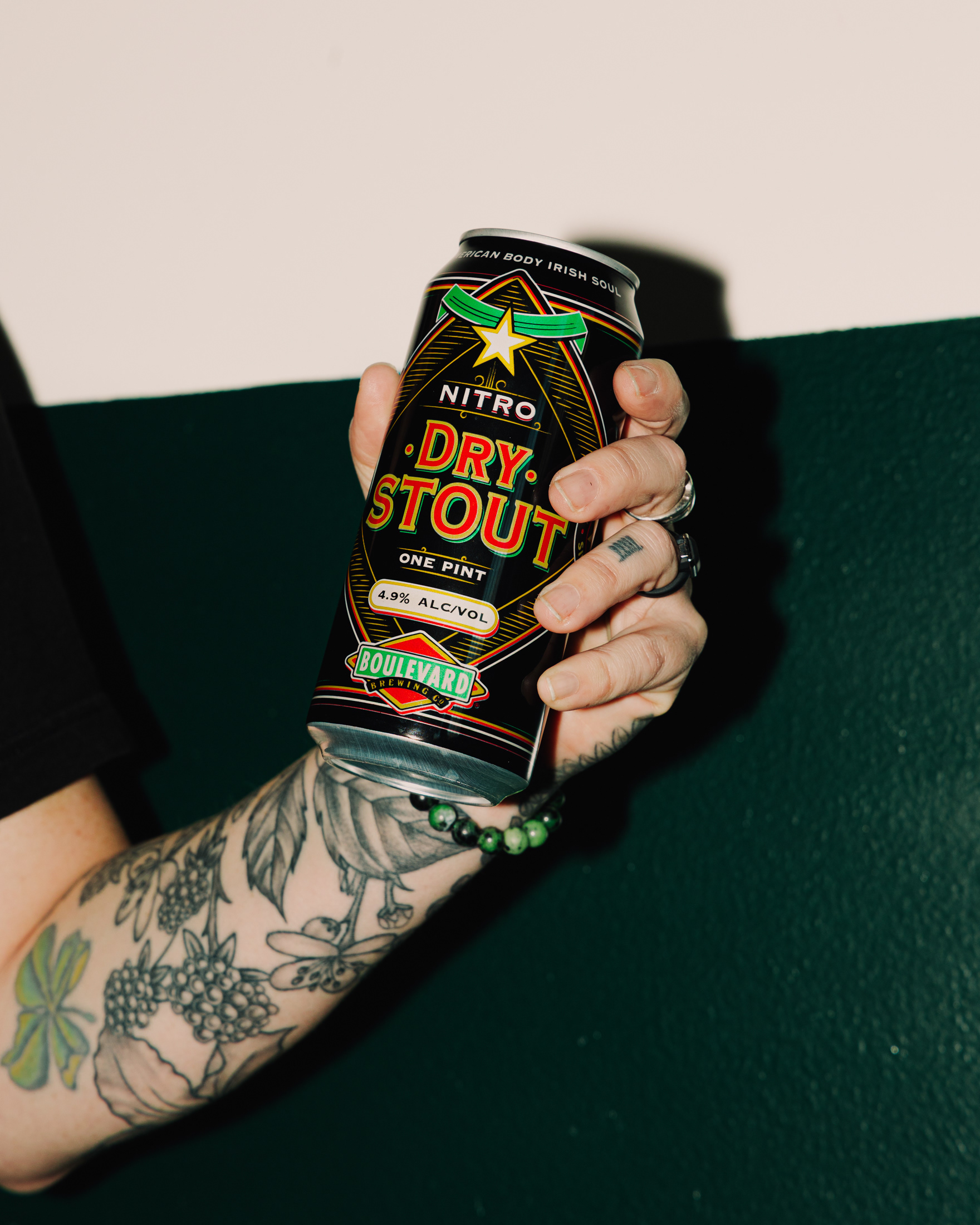 Dry Stout 16oz Can Design & 4pk
