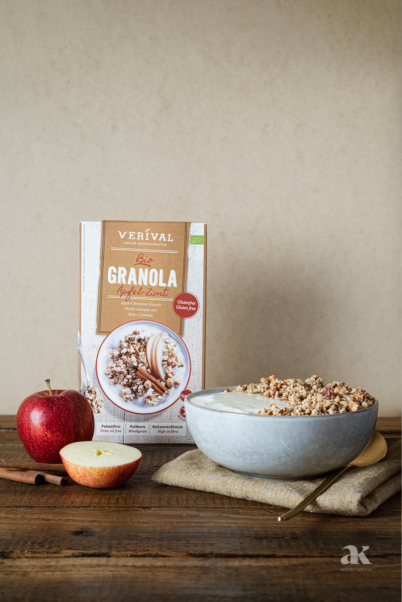 Granola Apple-Cinnamon