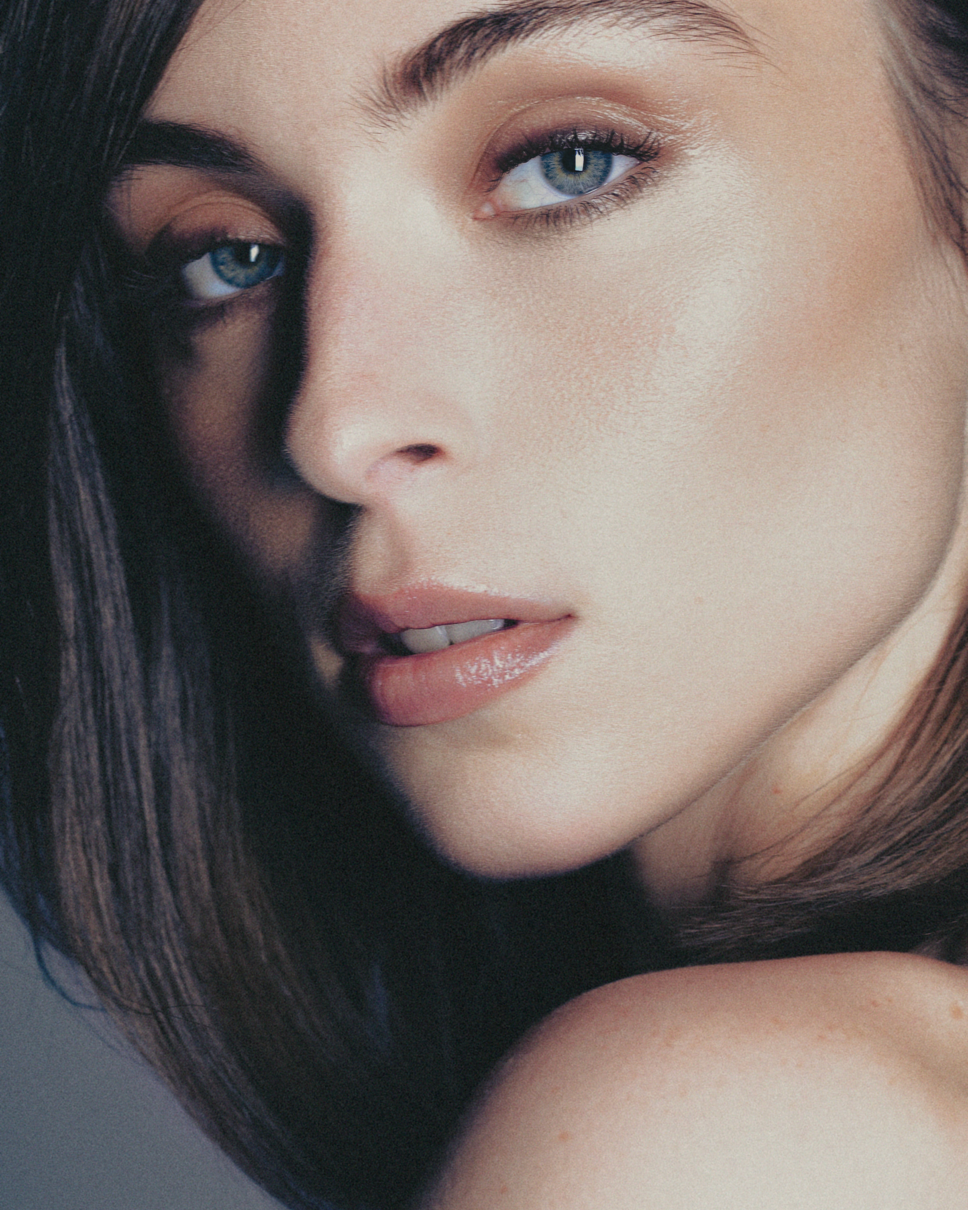 Sarah Fochrenback - MUAH: Elea - Stylism: Andy From June