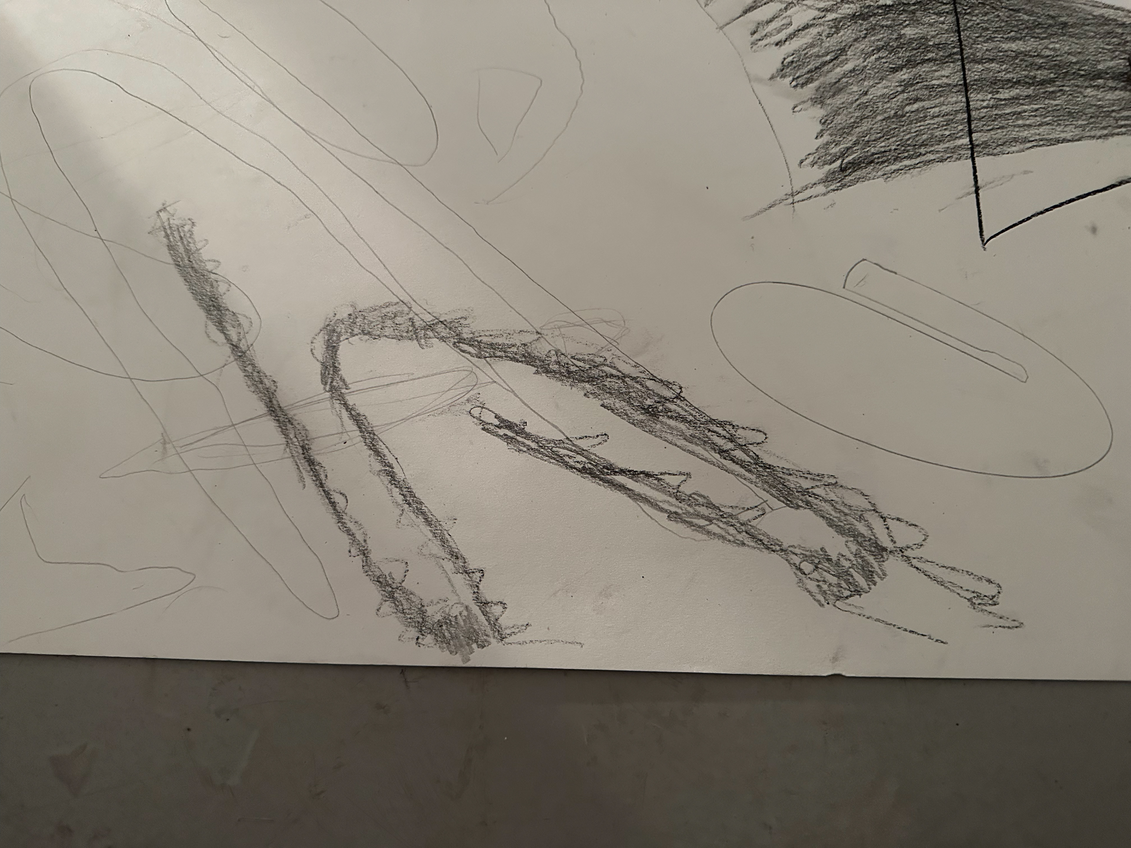 Drawing the outline of the metal.