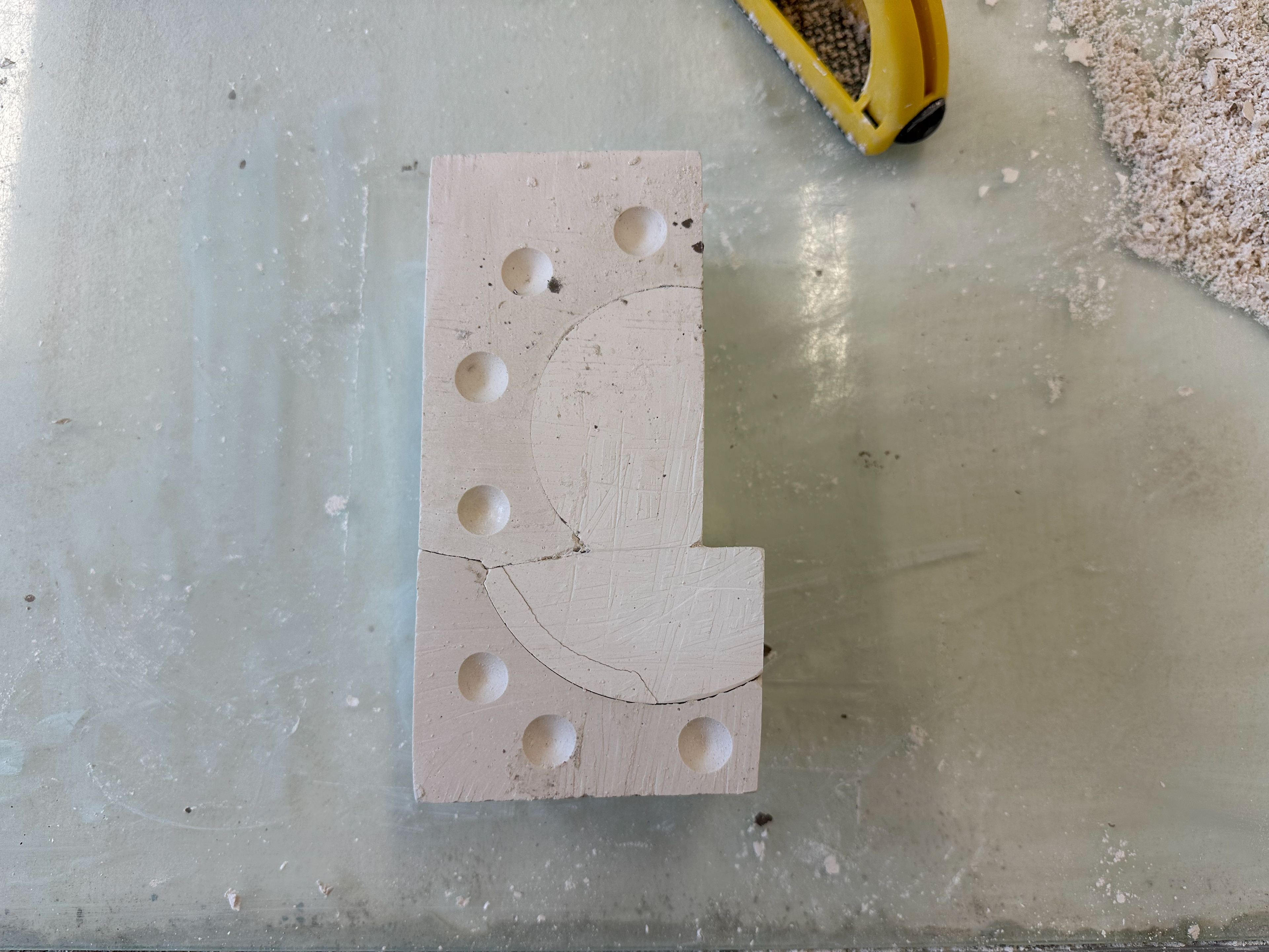 Notches in the second part.