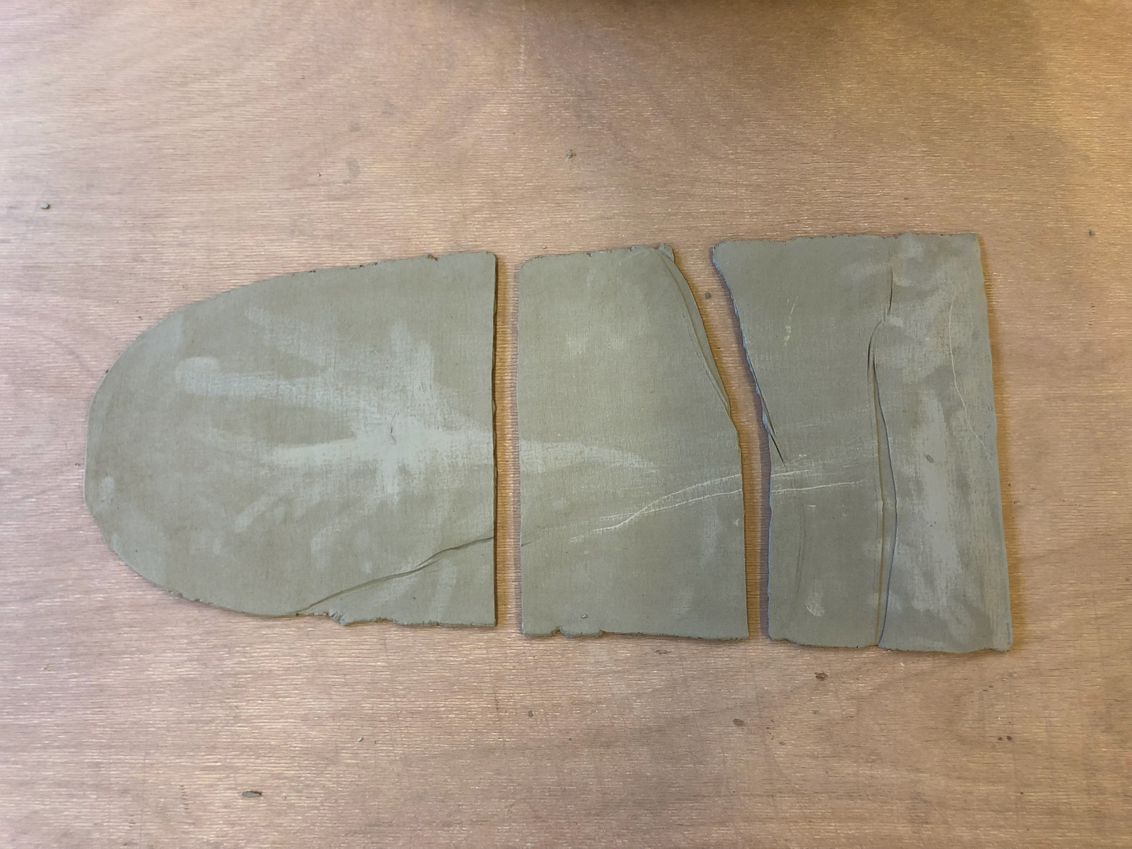 I wanted to see how moisture affects clay slabs. I left this piece out for around a week and then snapped it into three.