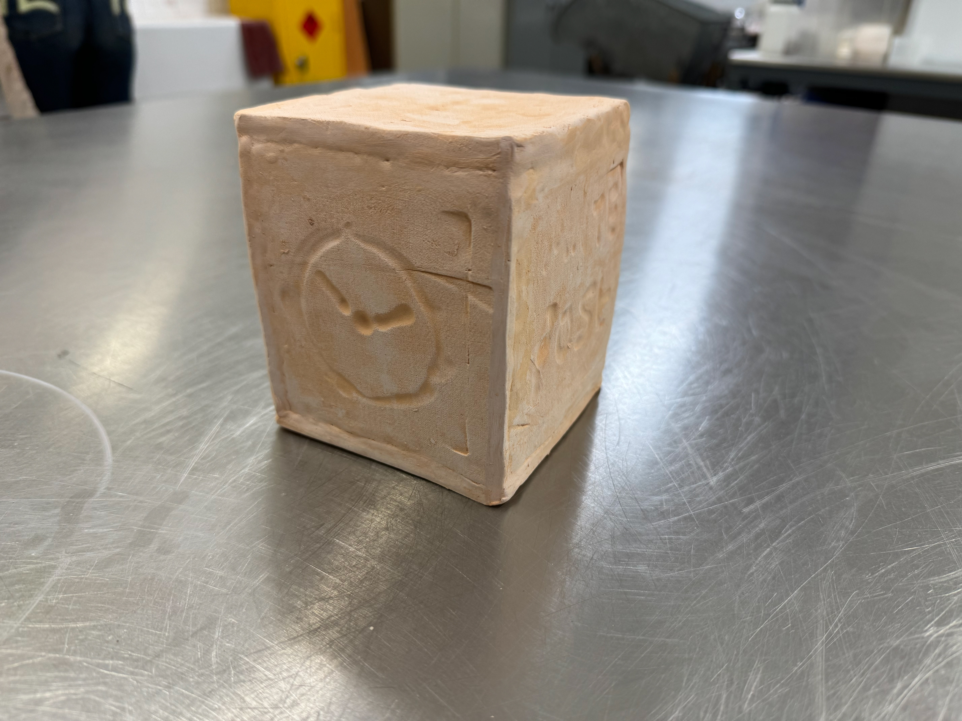 Side view of the fire cube.