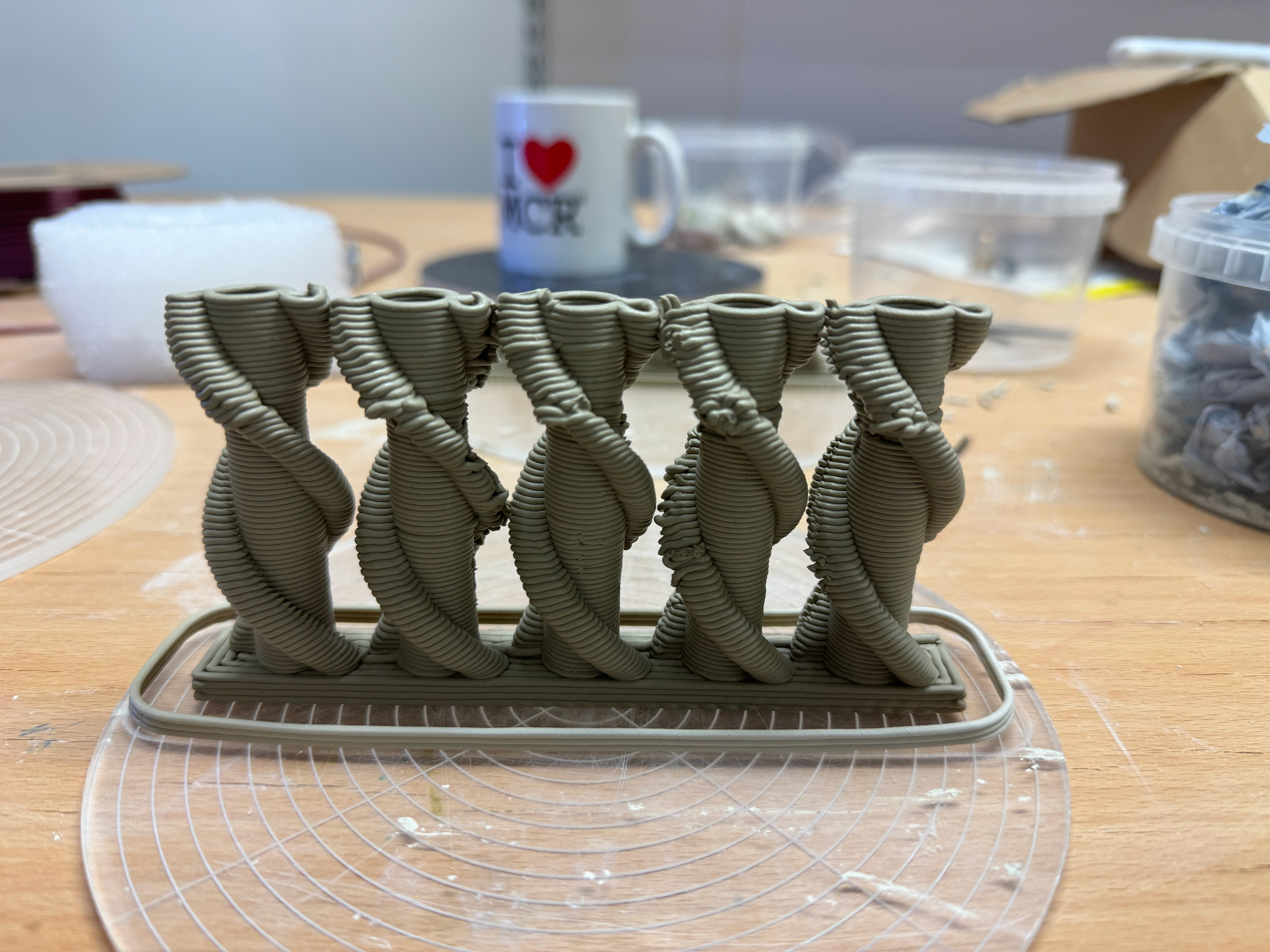 Stopped the print to prevent it from collapsing but promising result.