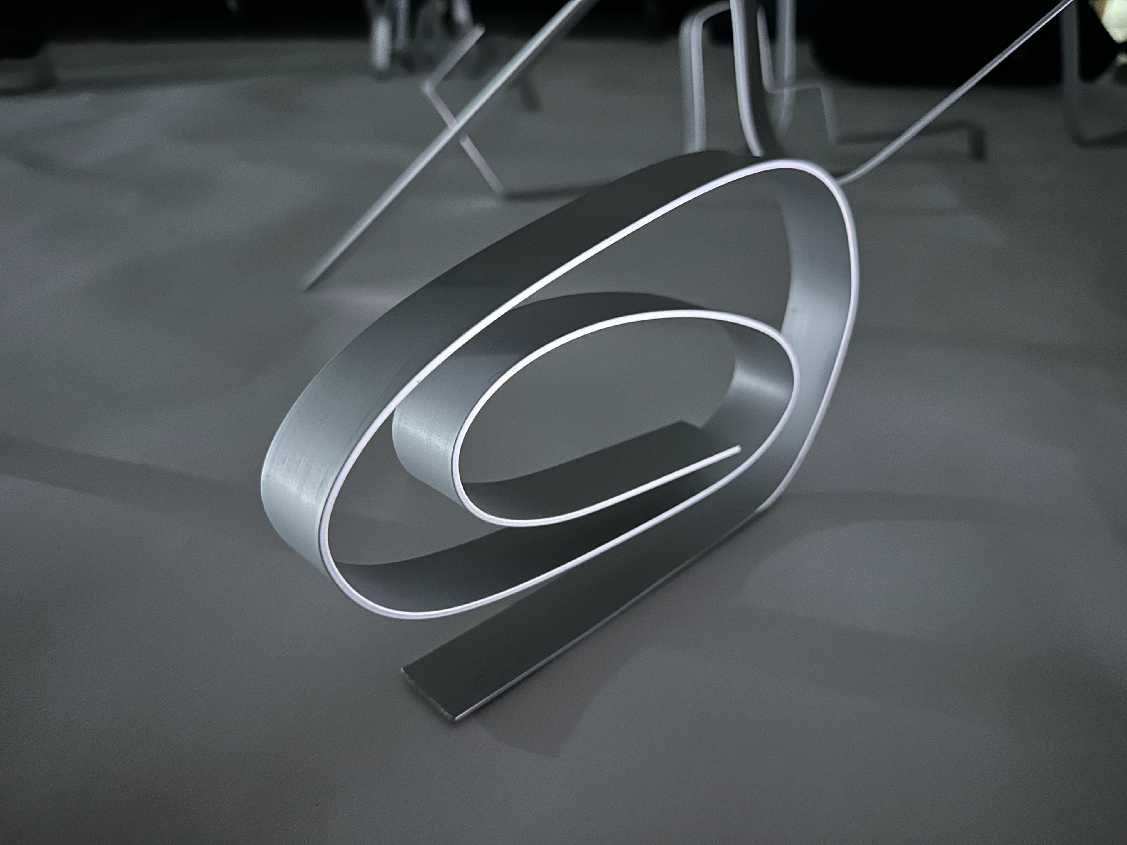 The aluminium metal.