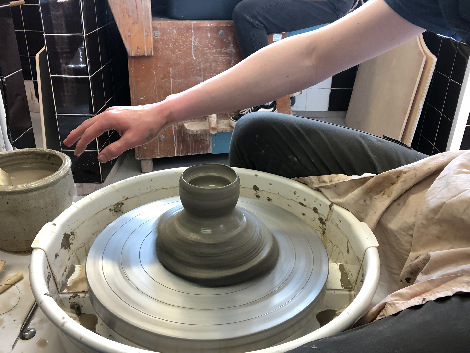 The pot.