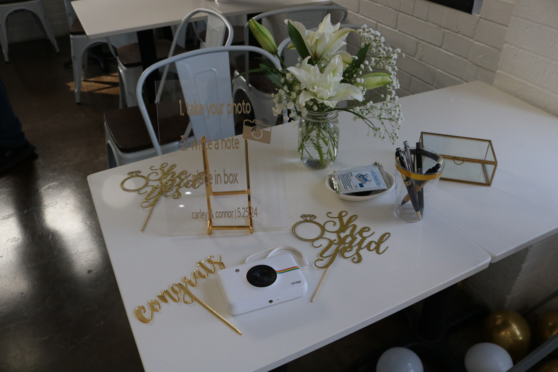 Polaroid camera station