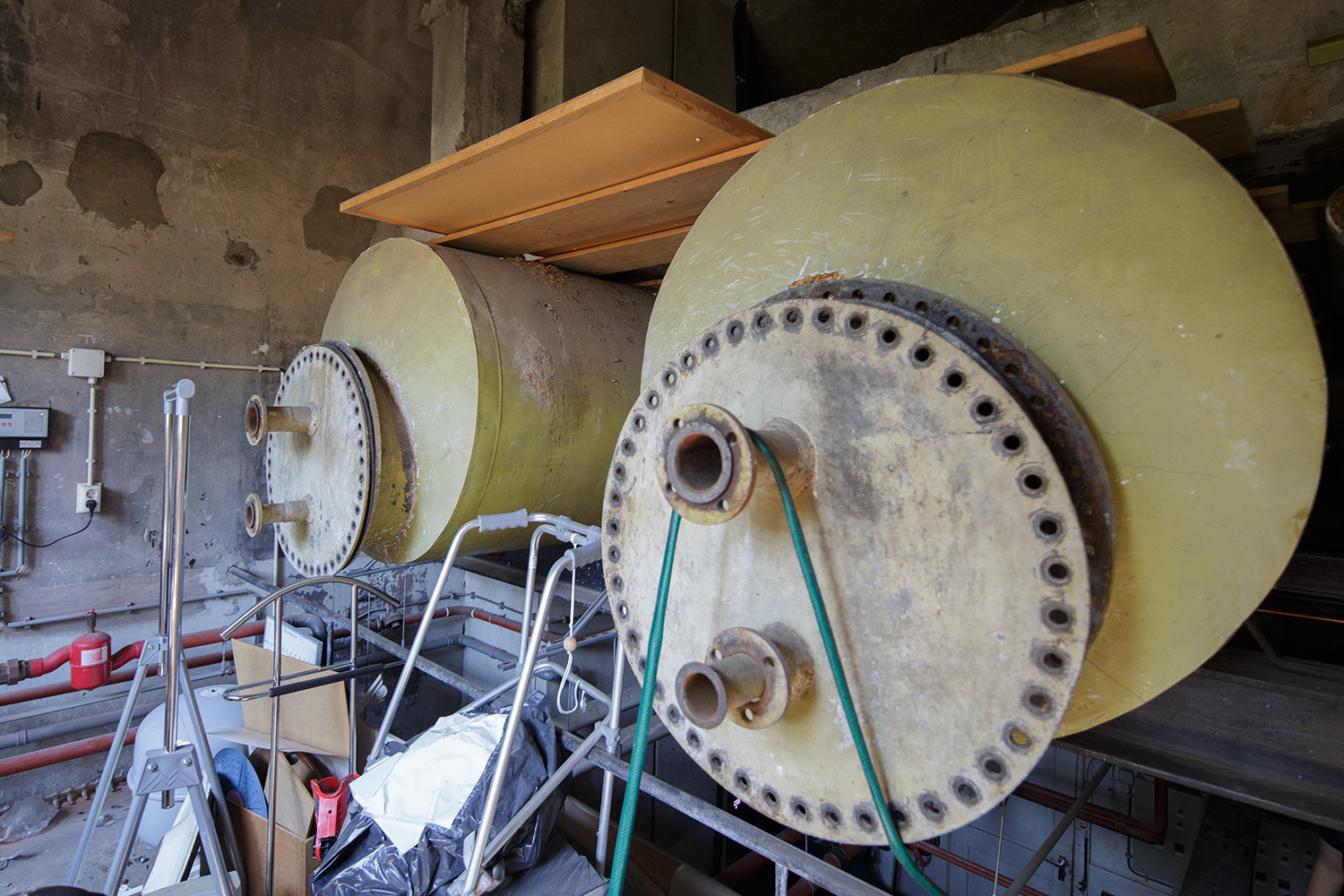 Vooraangezicht warm waterboilers