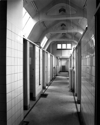 Badcellen in badhuis Spaarnestraat