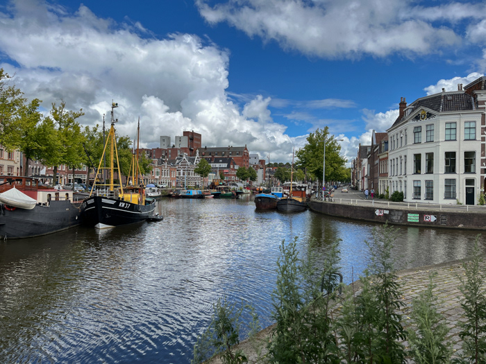 Binnenkomen over het Reitdiep in stad Groningen