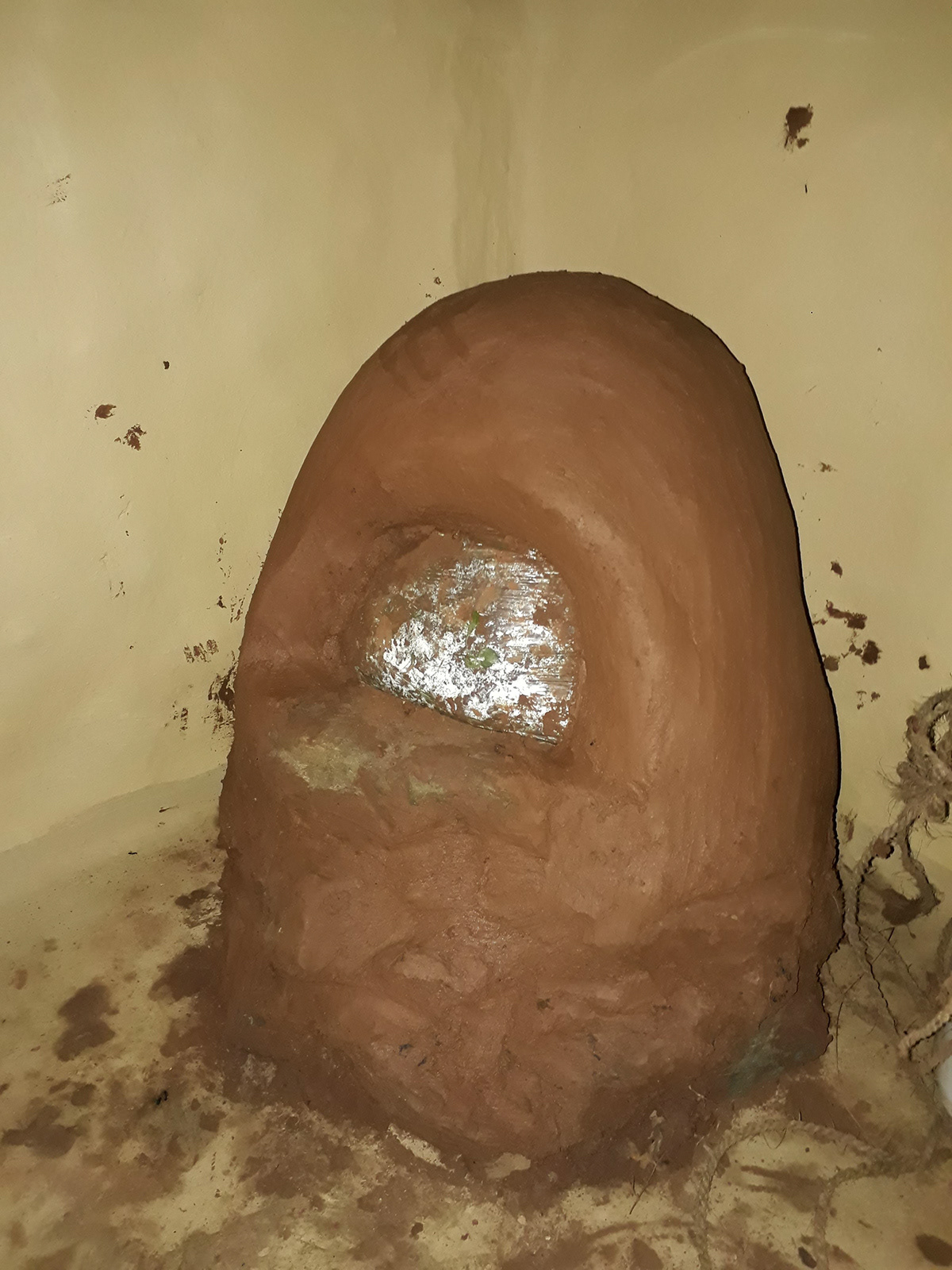 The start of a clay oven