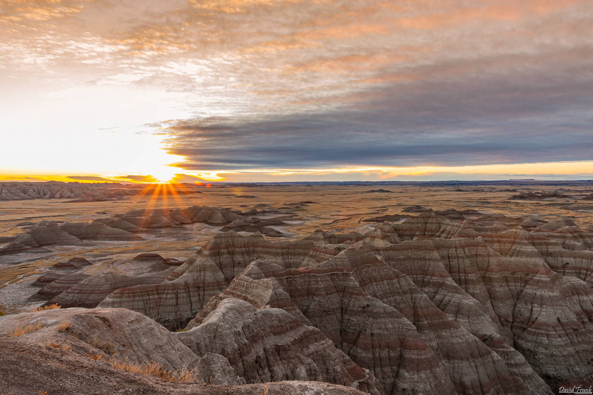 Sunrise over Big Badlands