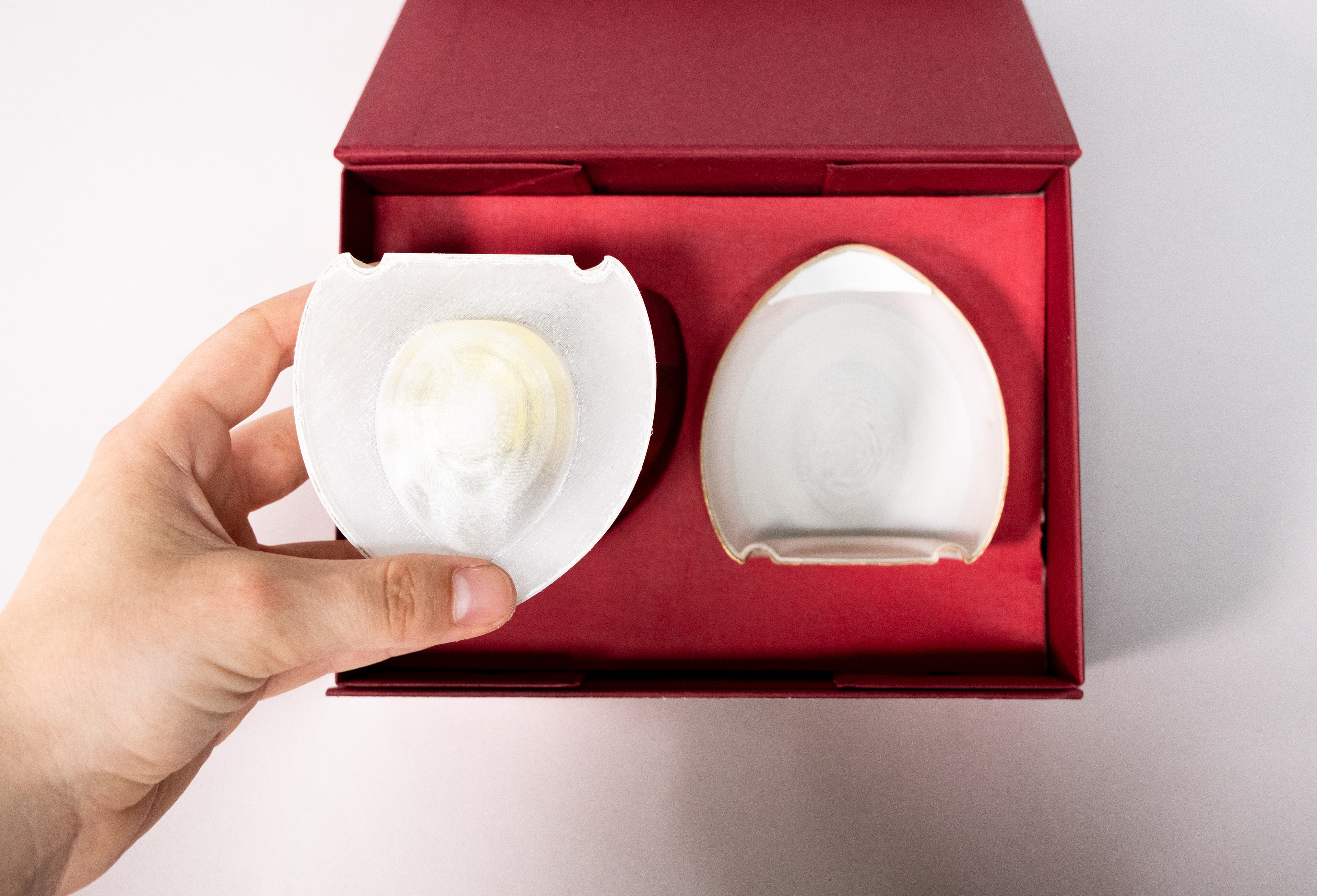 The packaging for the Cuora Analyser