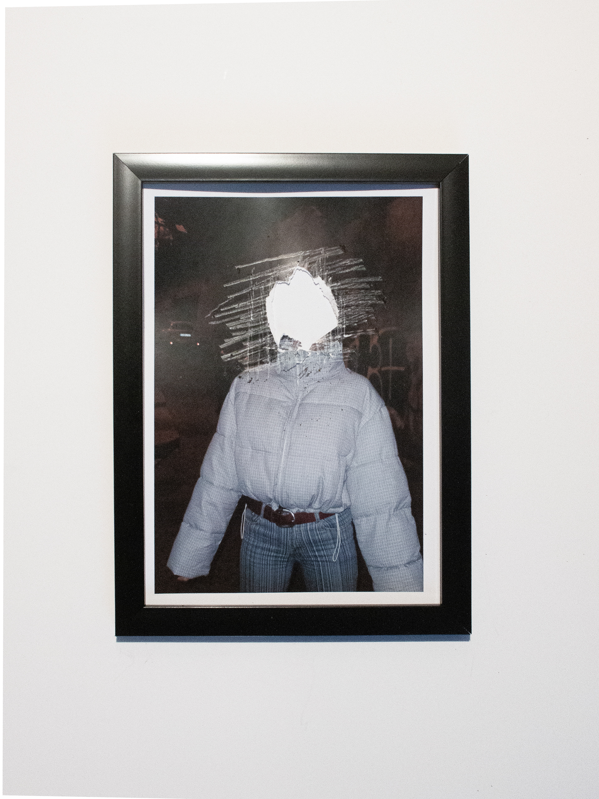 „Shaggy“ print with glass frame, 297 x 210 mm, 10/2024