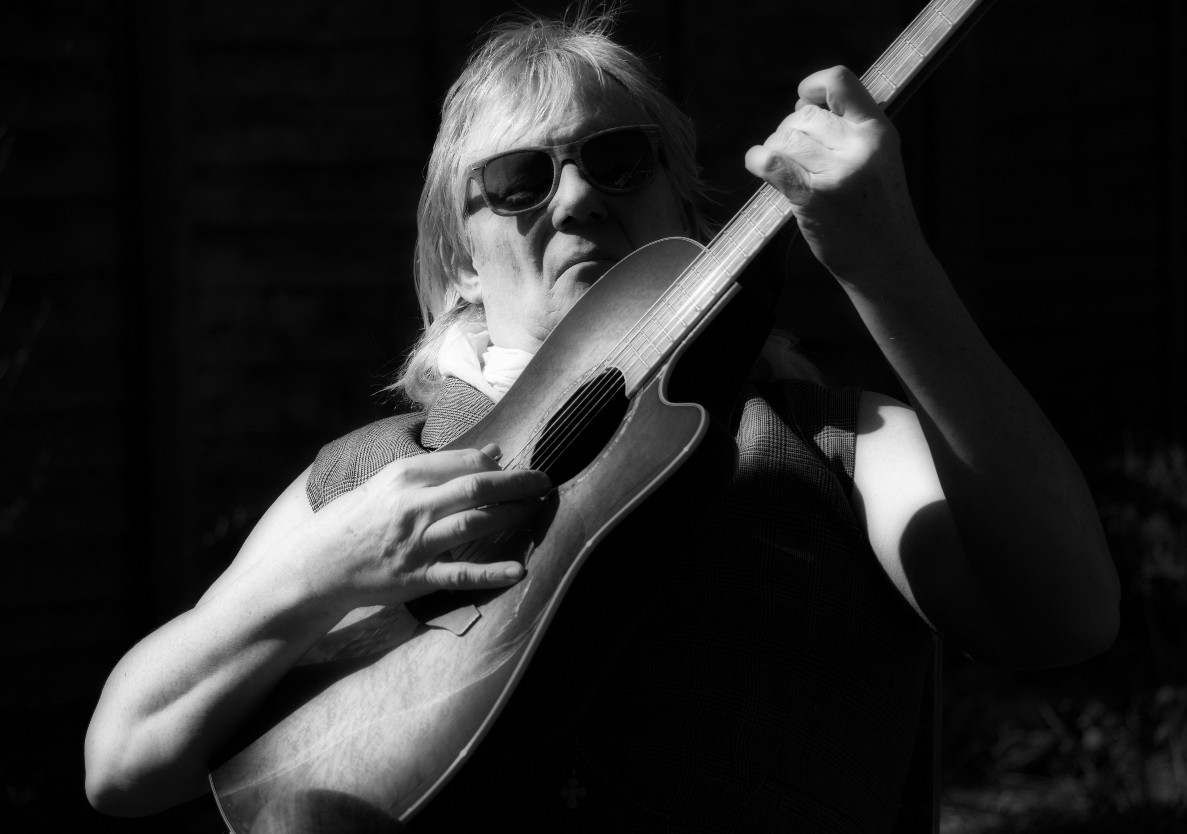 Guitar Man 2
