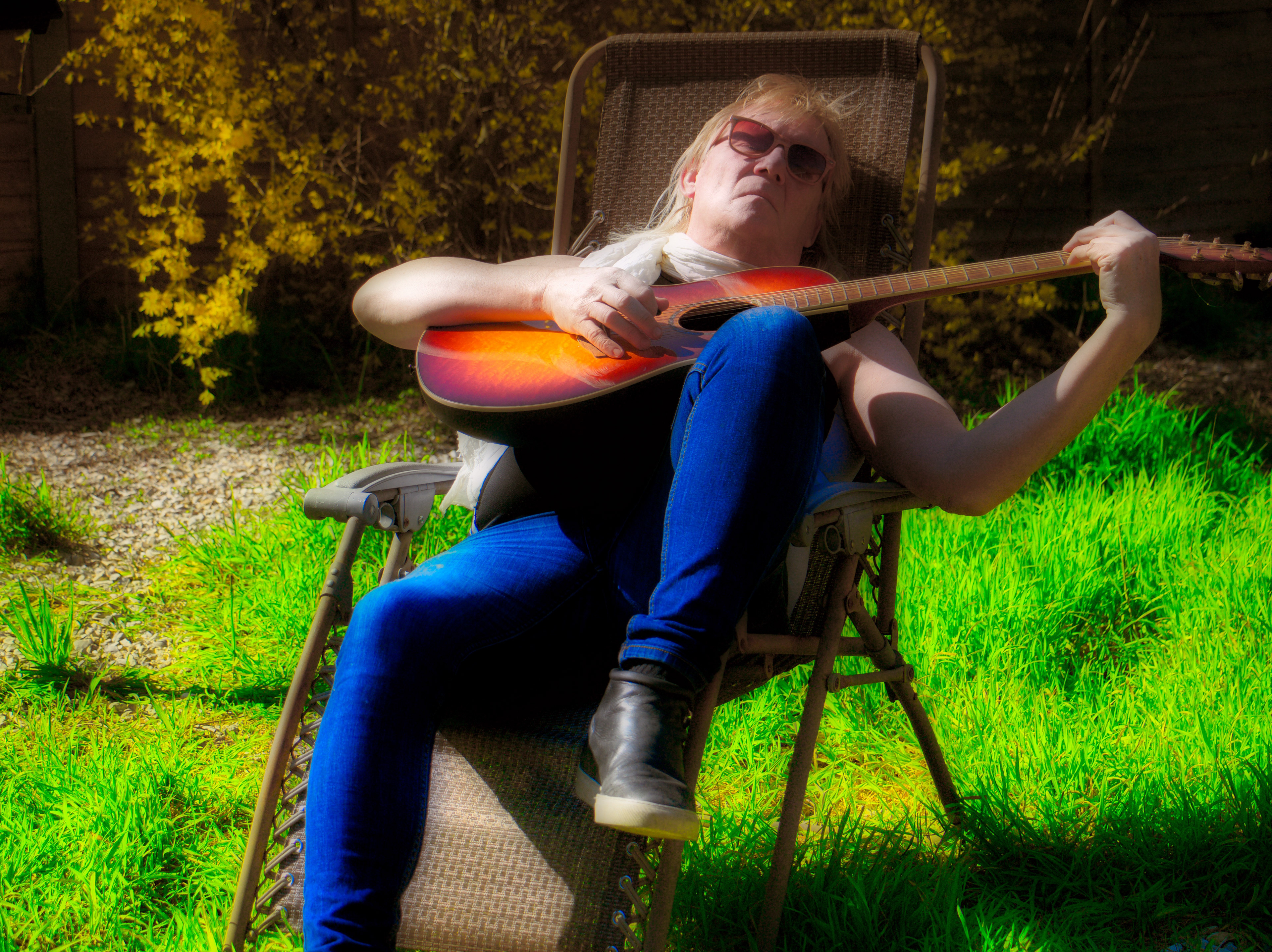 Guitar Man 1