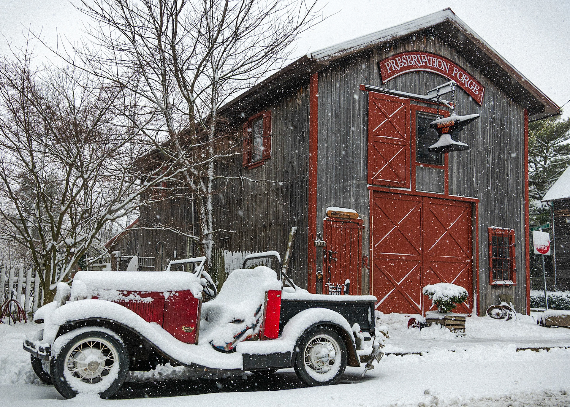 Snowy day at Preservation Forge