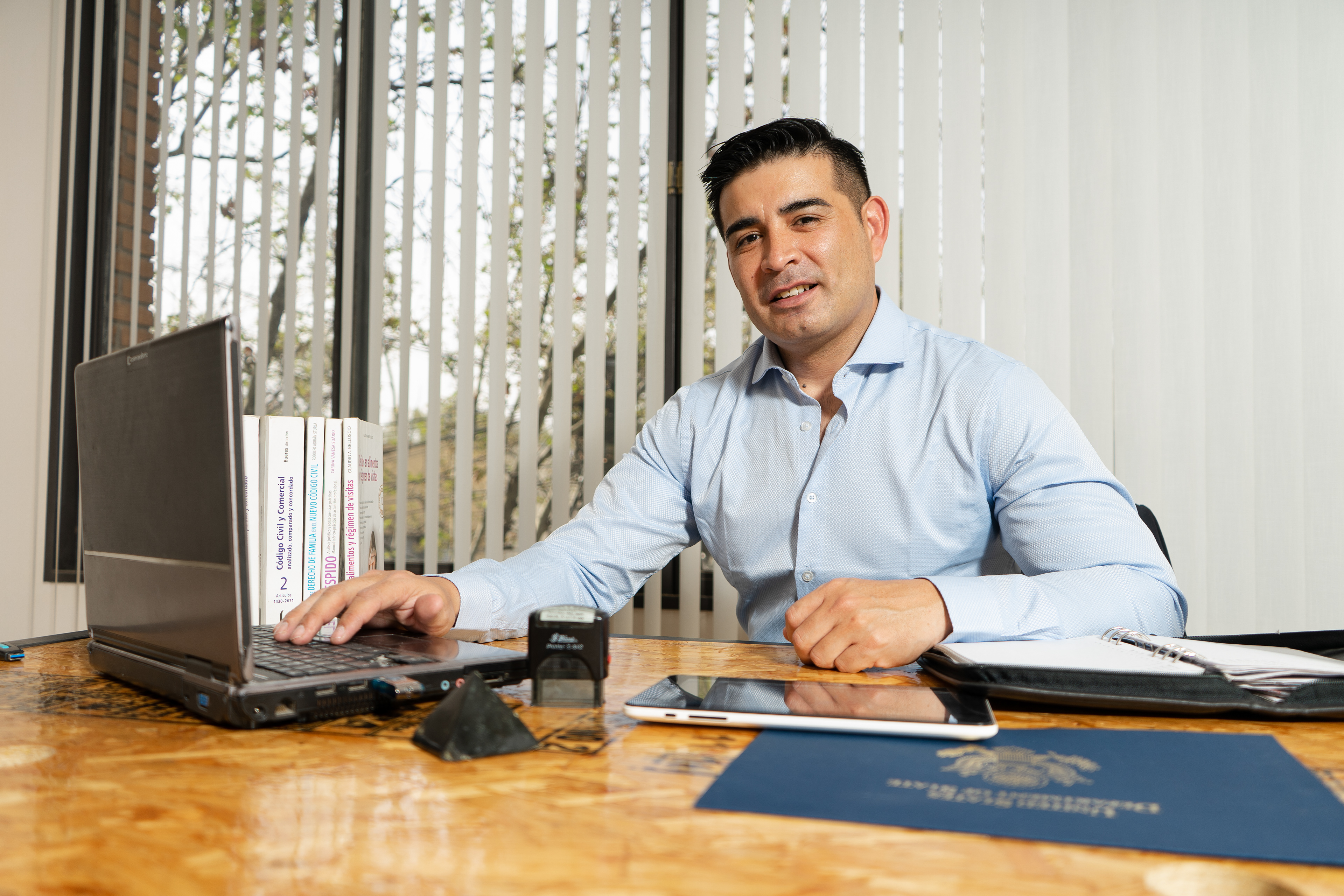 Miguel Perez- Abogado