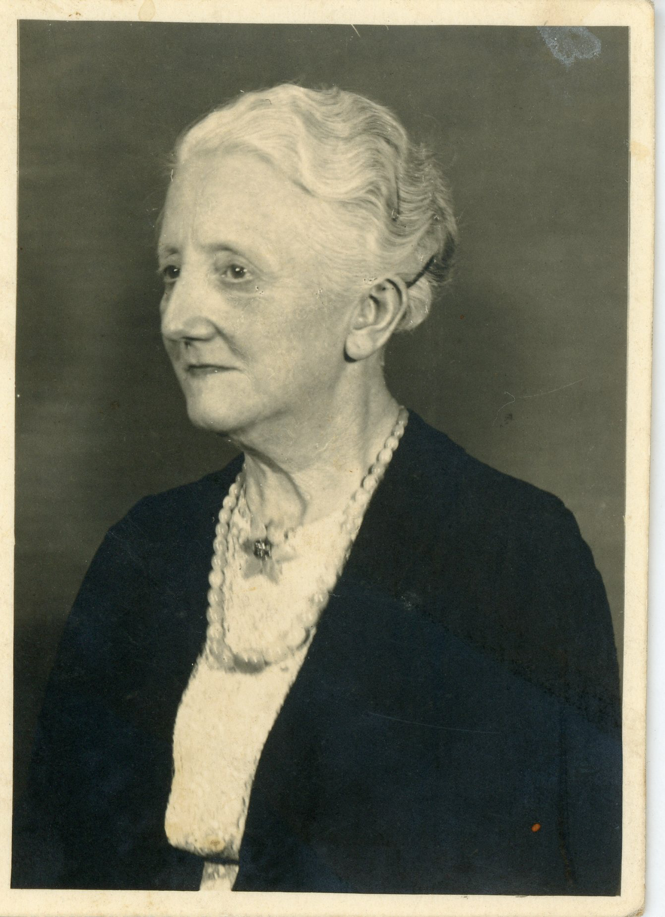Meine Uroma Amanda Reuter (geb. Hammacher) ca. 1938 (?)