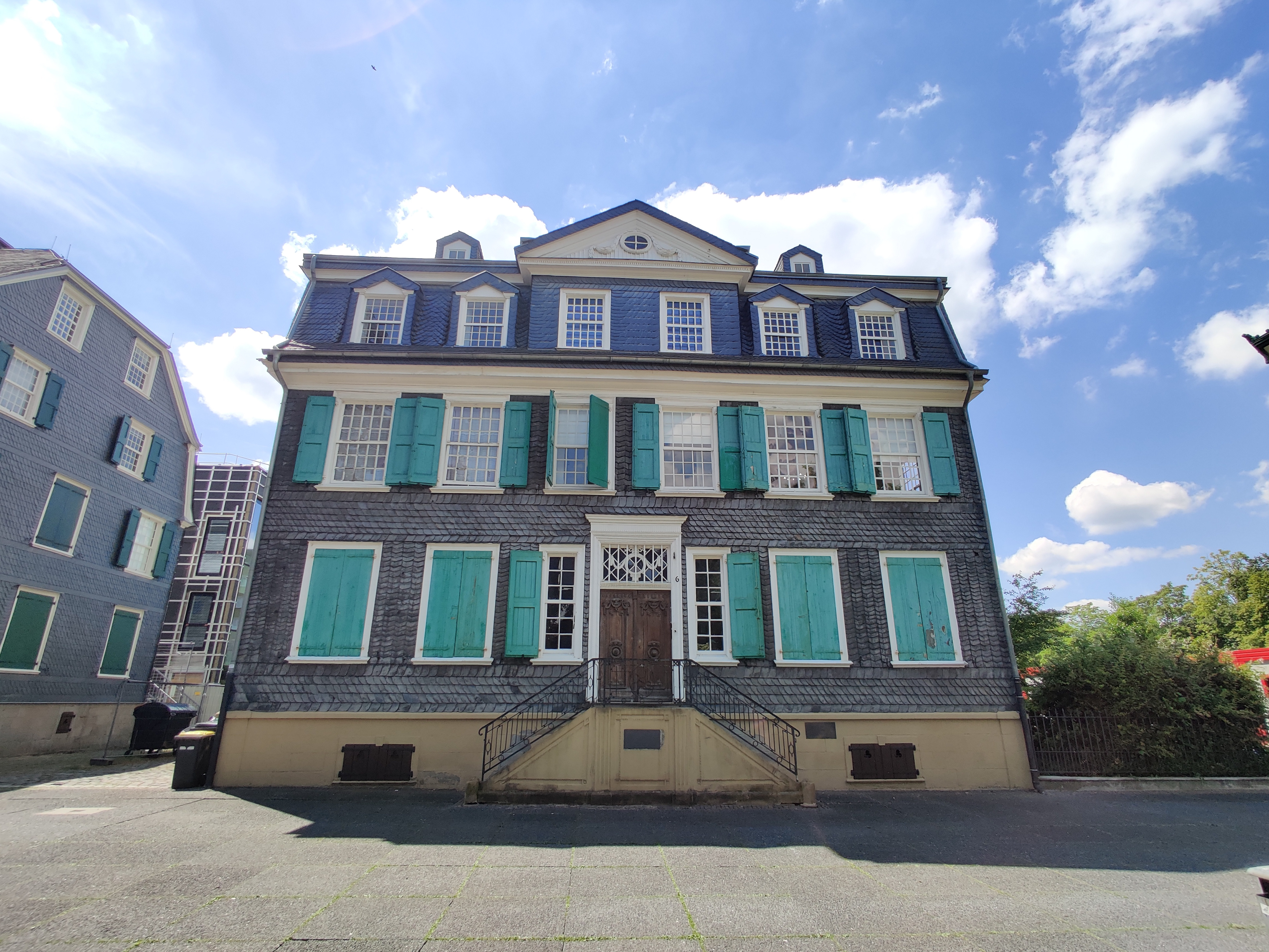 Engelsgarten mit Engelshaus und dahinter links Museum Industriekultur Wuppertal