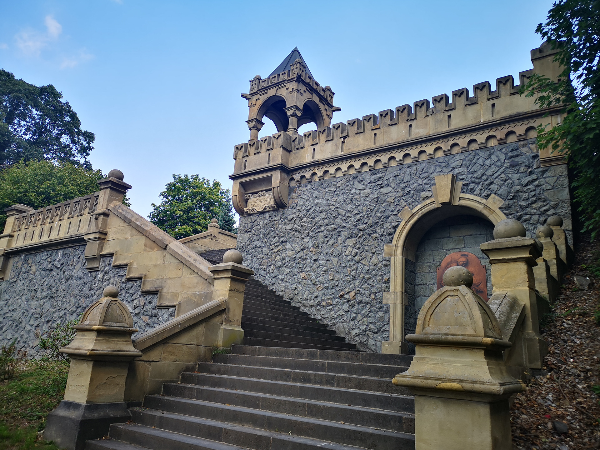 Sehenswürdigkeit in den Barmer Anlagen. Park in Wuppertal Barmen.