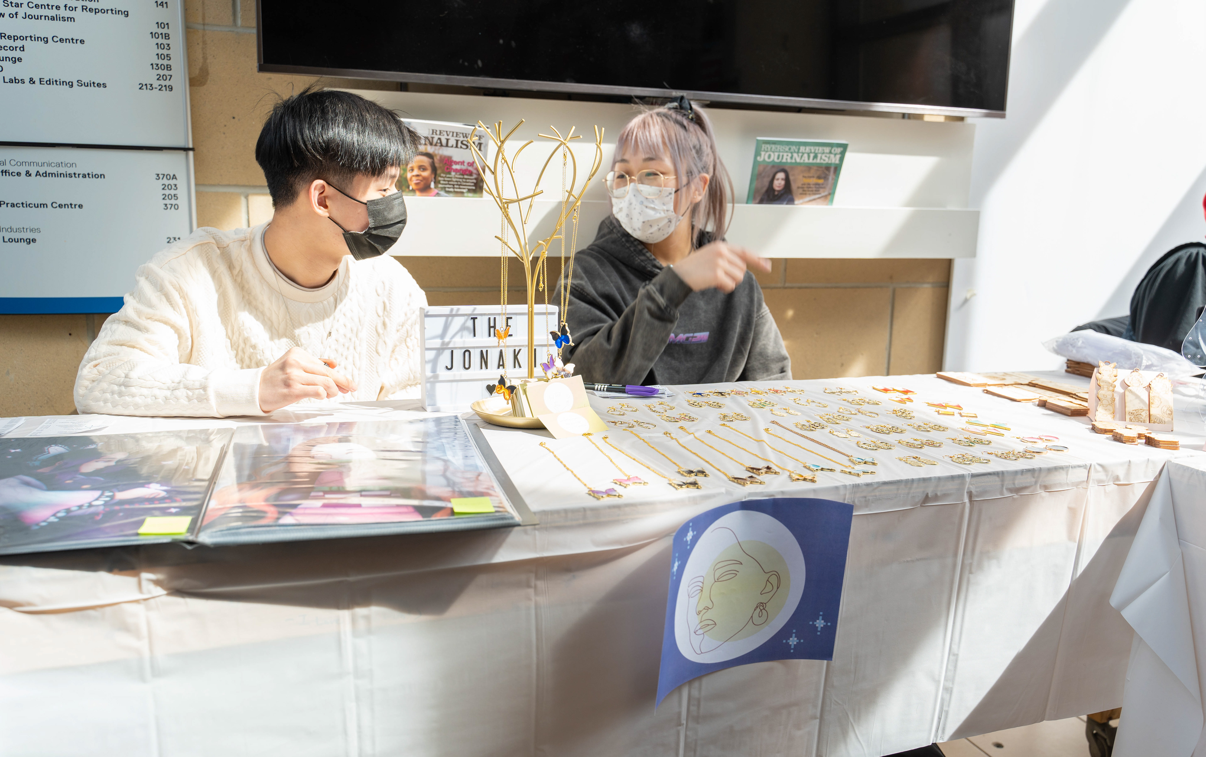 Letter-sized table sign for vendors. Photo by Jaye Huynh.