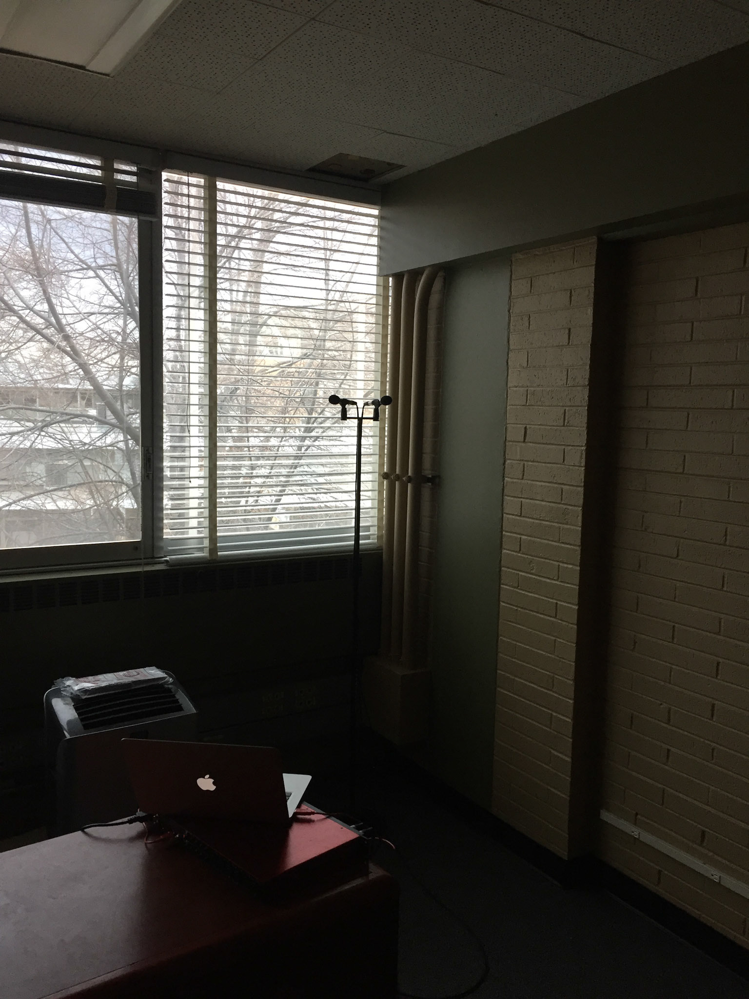 Recording impulse responses in an office