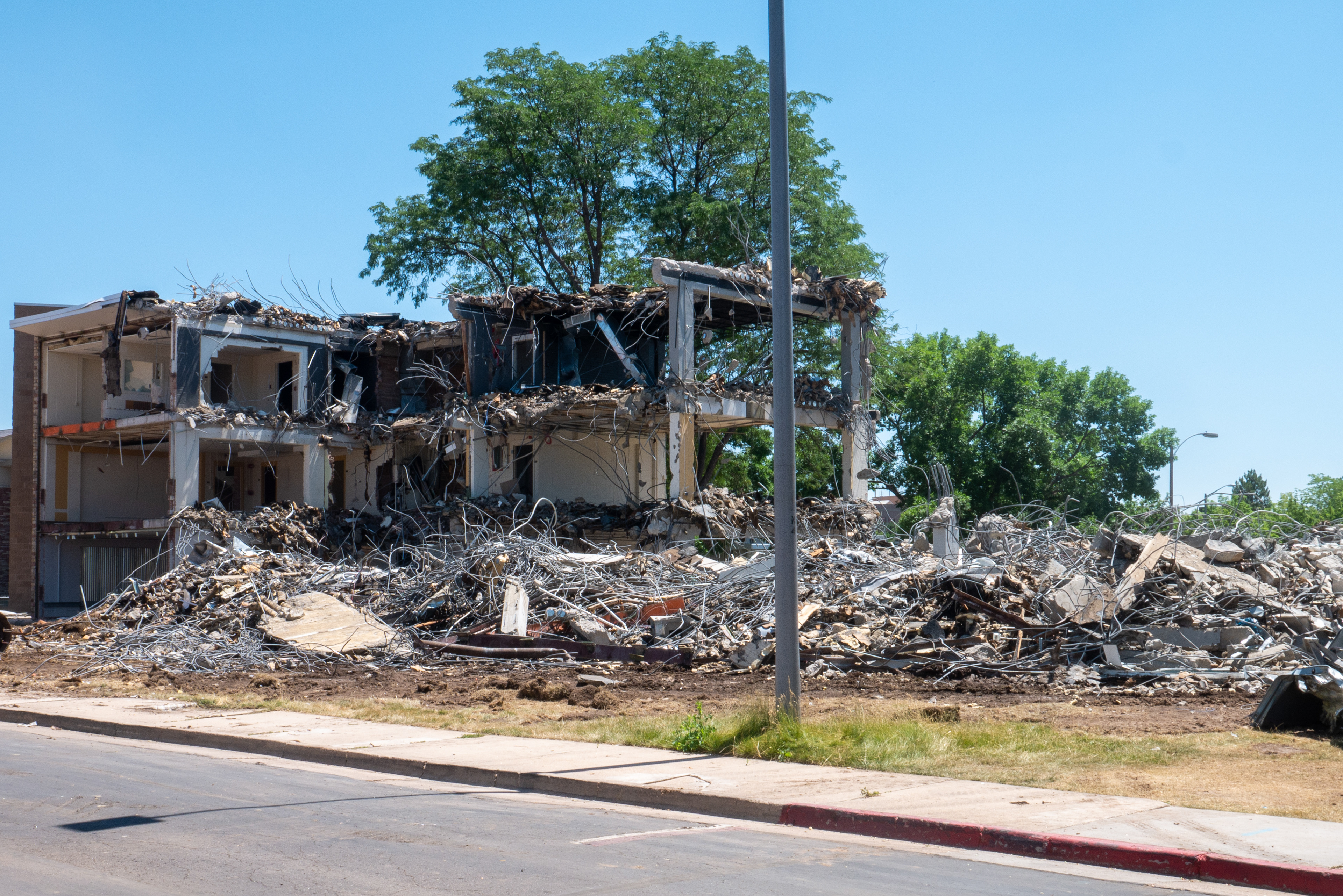Demolition of the SW wing, west-facing side