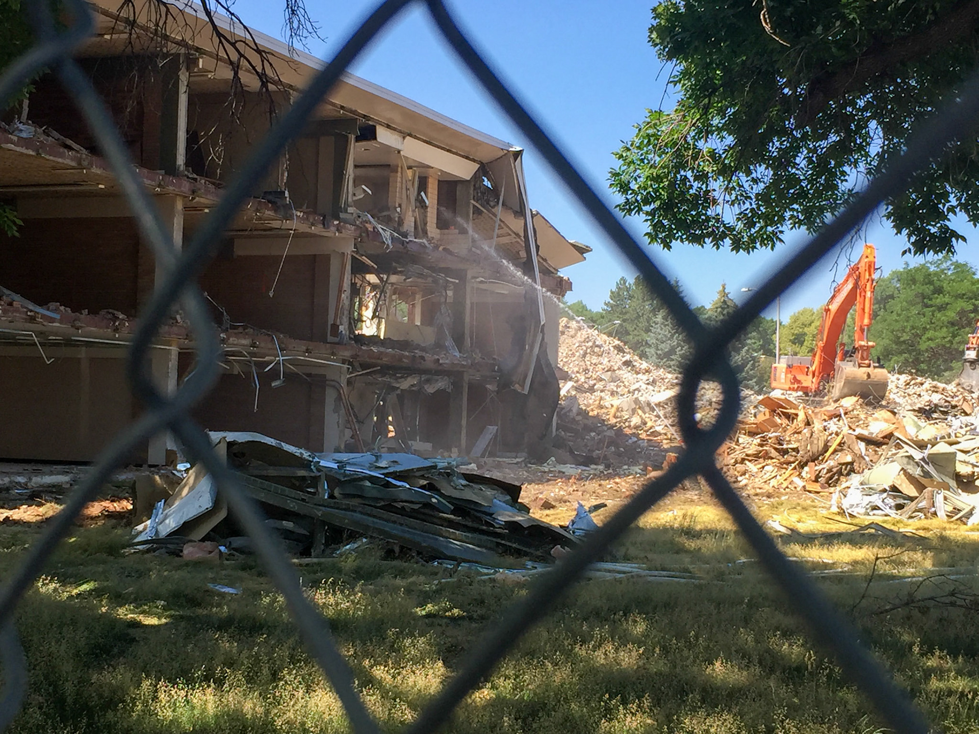 Demolition of the NE wing, north-facing side