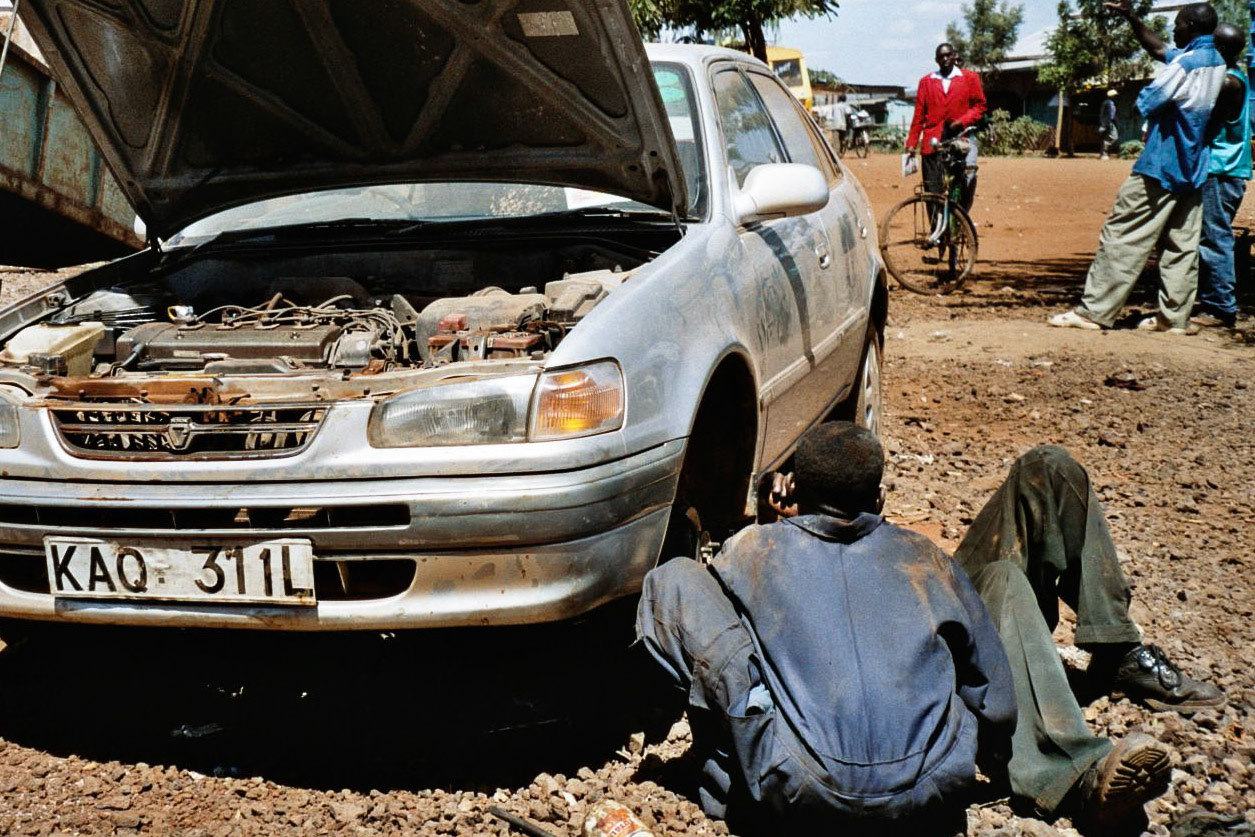 Kenyawa-Poka, Kajiado, Kenya [Dec 2004]